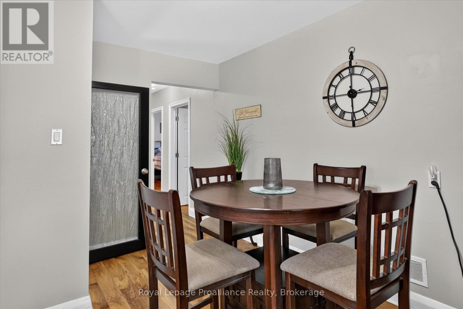 837 Sherburne Street, Peterborough (Otonabee Ward 1), Ontario  K9J 3B7 - Photo 10 - X13719424