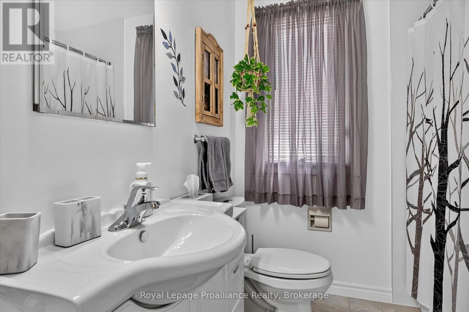 837 Sherburne Street, Peterborough (Otonabee Ward 1), Ontario  K9J 3B7 - Photo 13 - X13719424
