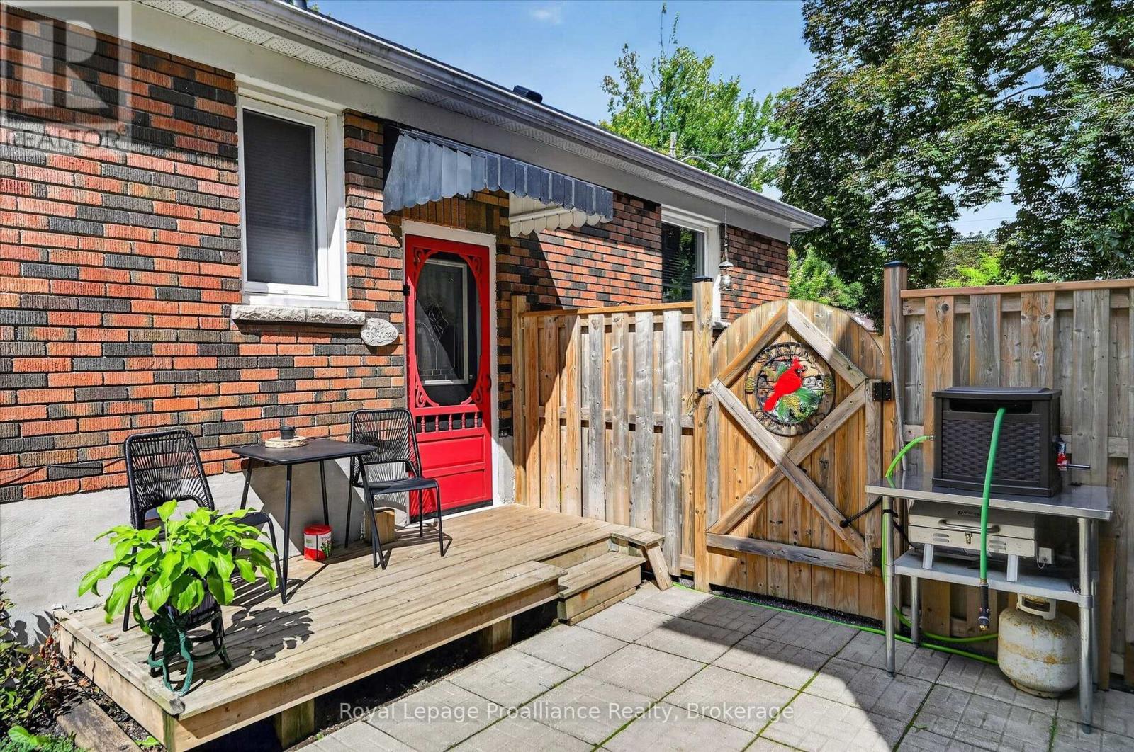 837 Sherburne Street, Peterborough (Otonabee Ward 1), Ontario  K9J 3B7 - Photo 24 - X13719424