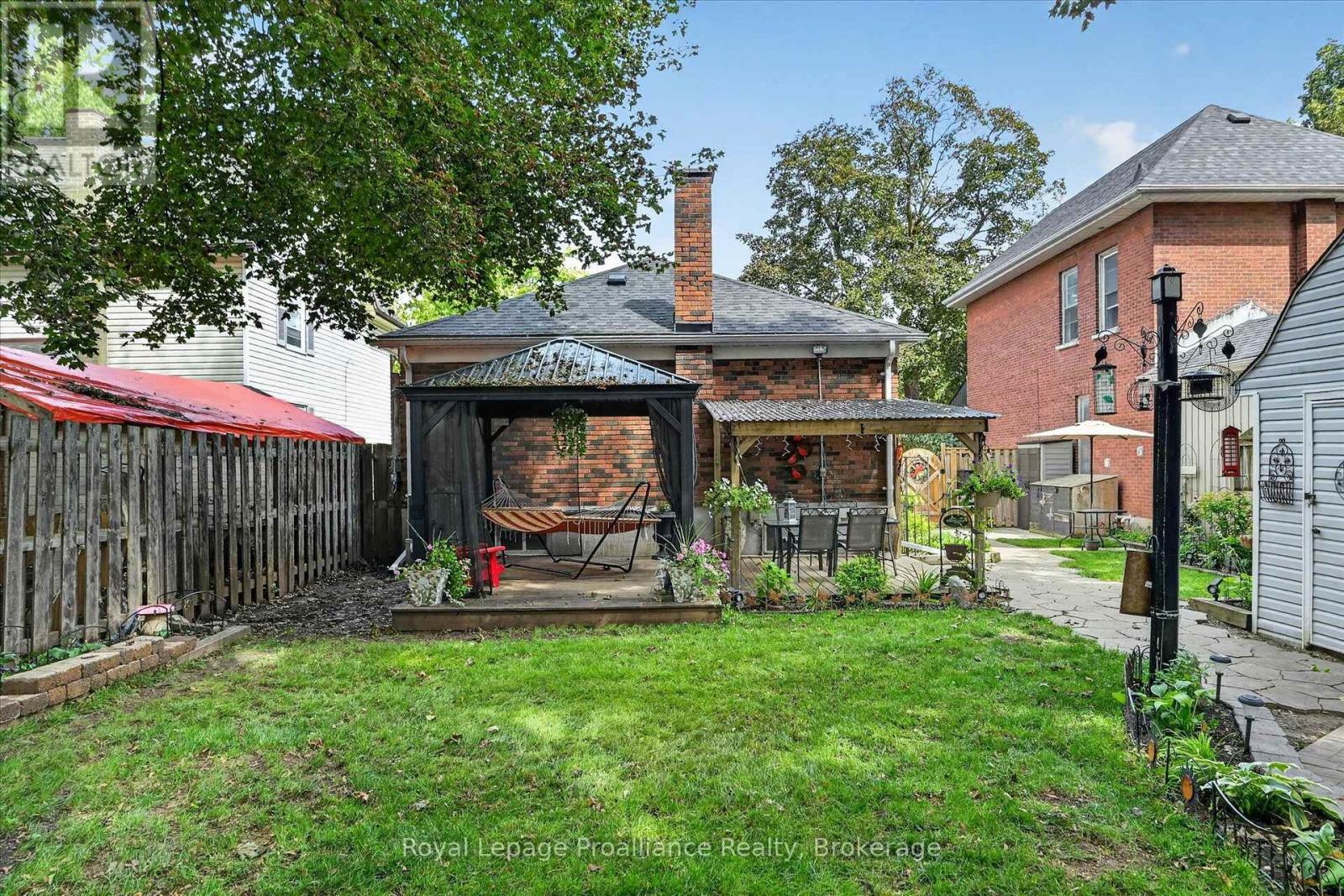 837 Sherburne Street, Peterborough (Otonabee Ward 1), Ontario  K9J 3B7 - Photo 30 - X13719424