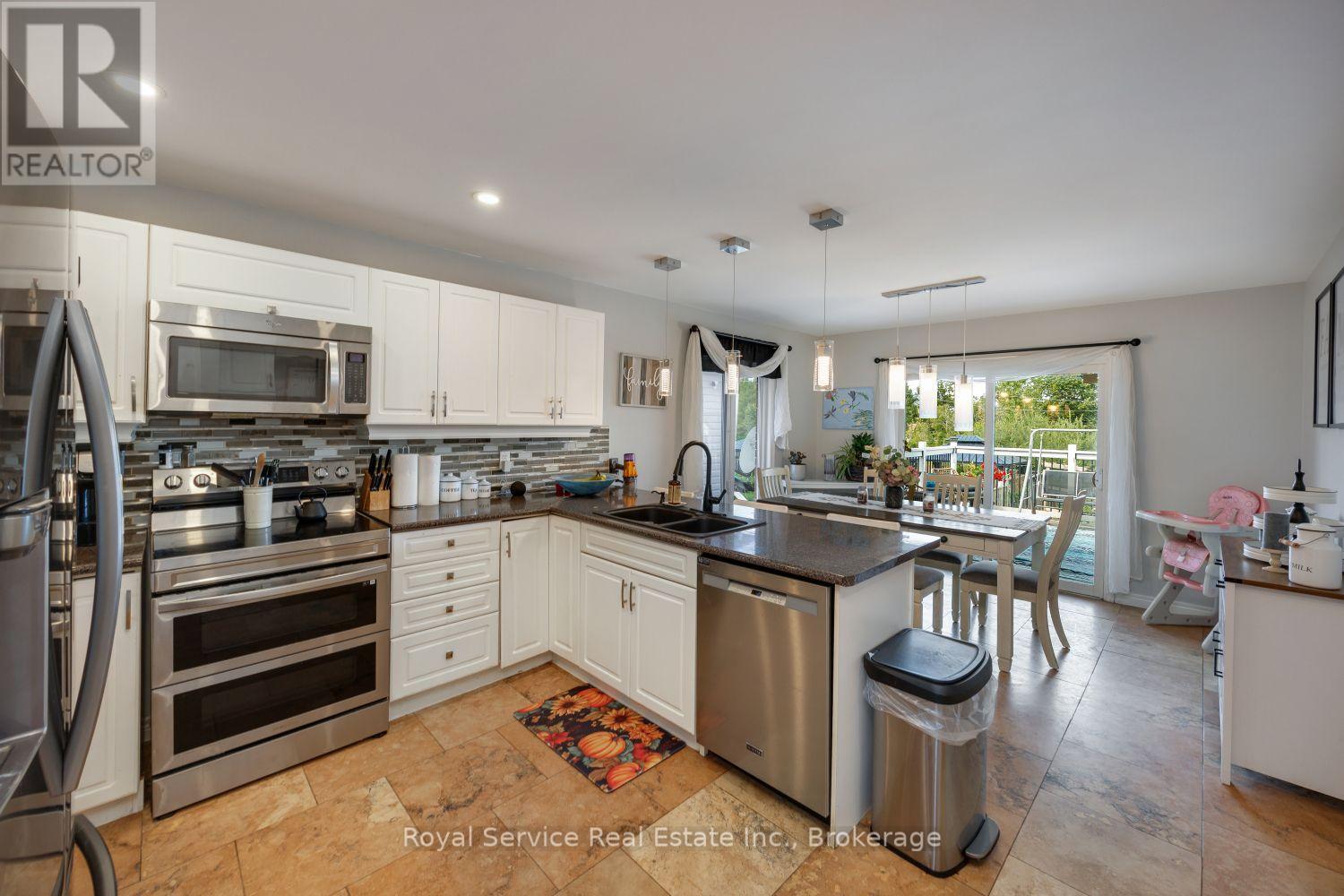 2690 Foxmeadow Road, Peterborough (Ashburnham Ward 4), Ontario  K9L 0A8 - Photo 10 - X13719676