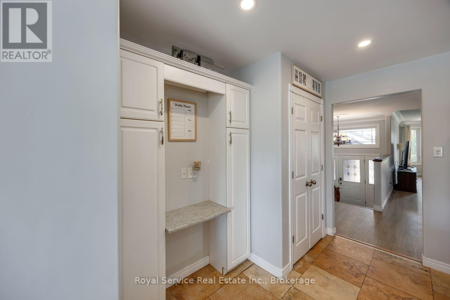 2690 Foxmeadow Road, Peterborough (Ashburnham Ward 4), Ontario  K9L 0A8 - Photo 14 - X13719676
