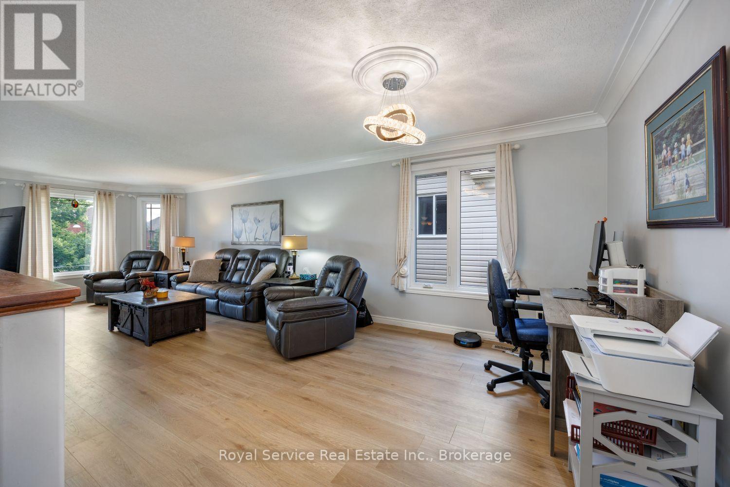 2690 Foxmeadow Road, Peterborough (Ashburnham Ward 4), Ontario  K9L 0A8 - Photo 5 - X13719676
