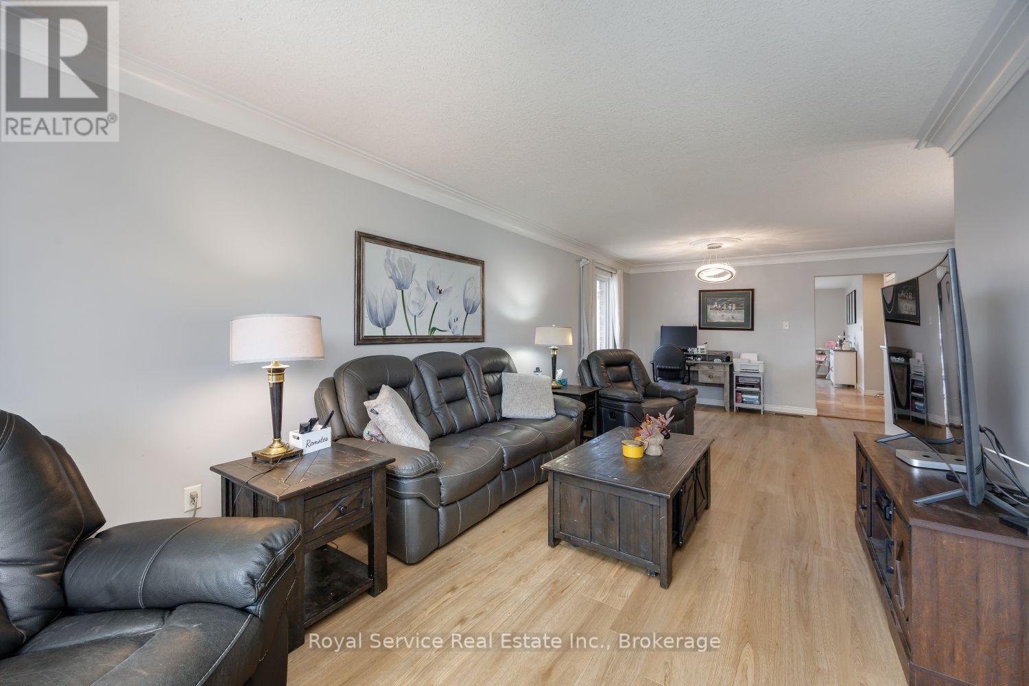 2690 Foxmeadow Road, Peterborough (Ashburnham Ward 4), Ontario  K9L 0A8 - Photo 8 - X13719676