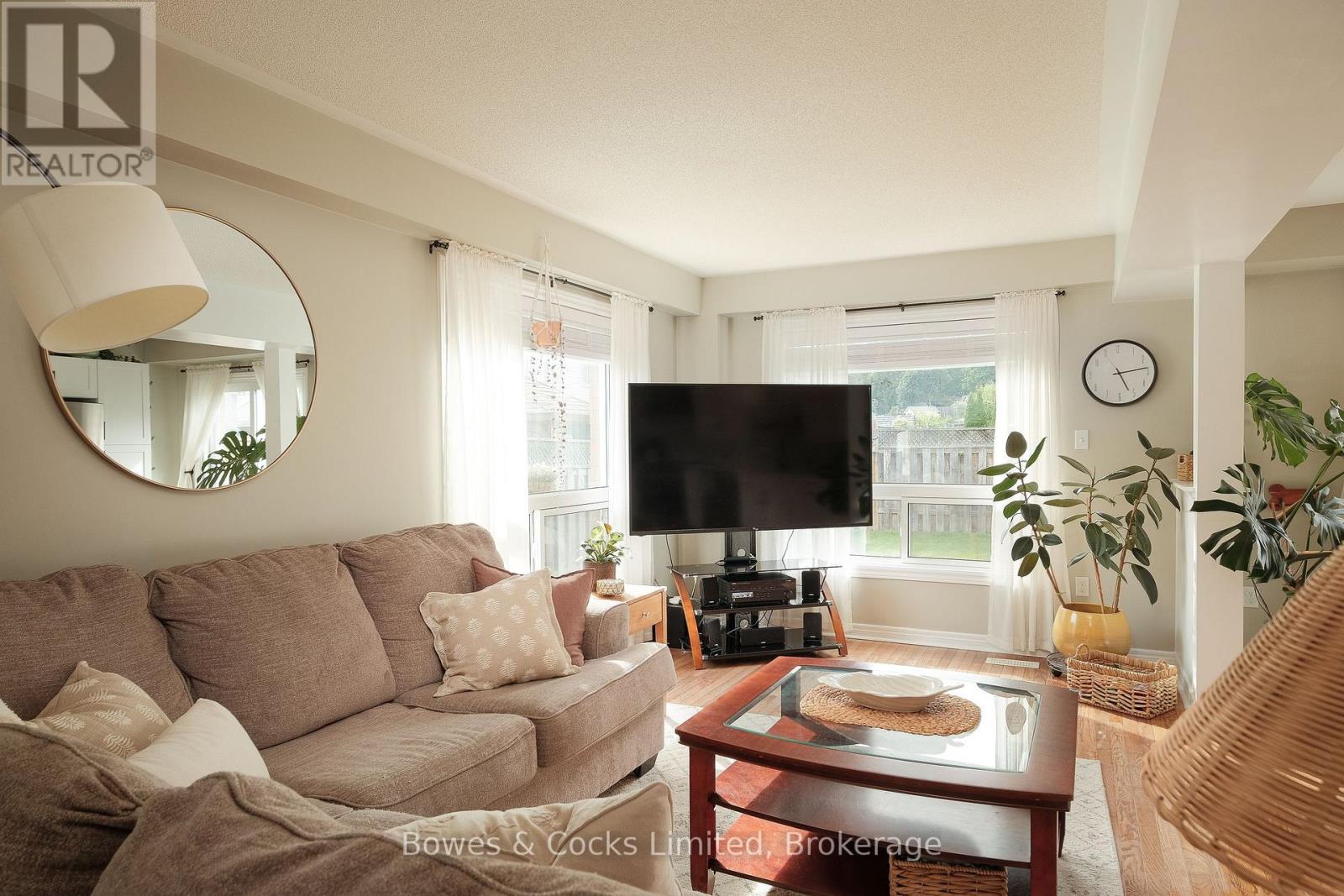 407 Spillsbury Drive, Peterborough (Monaghan Ward 2), Ontario  K9K 2N6 - Photo 11 - X13721202