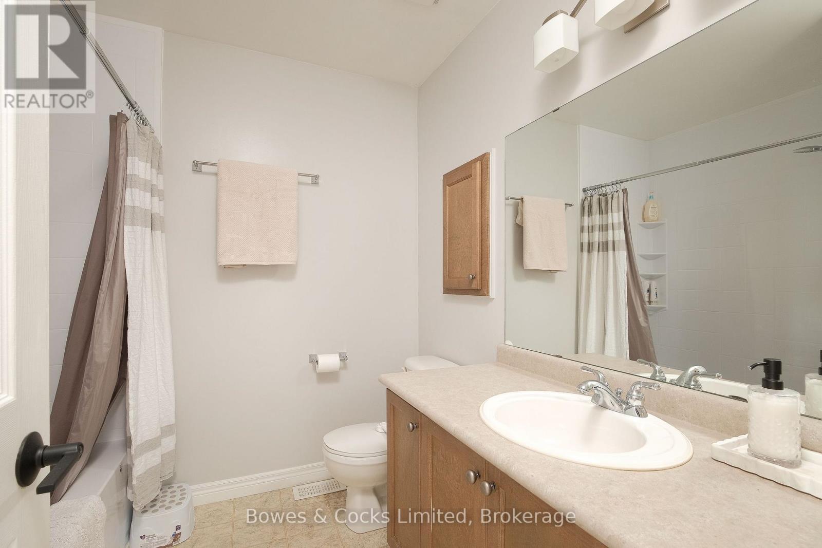 407 Spillsbury Drive, Peterborough (Monaghan Ward 2), Ontario  K9K 2N6 - Photo 17 - X13721202