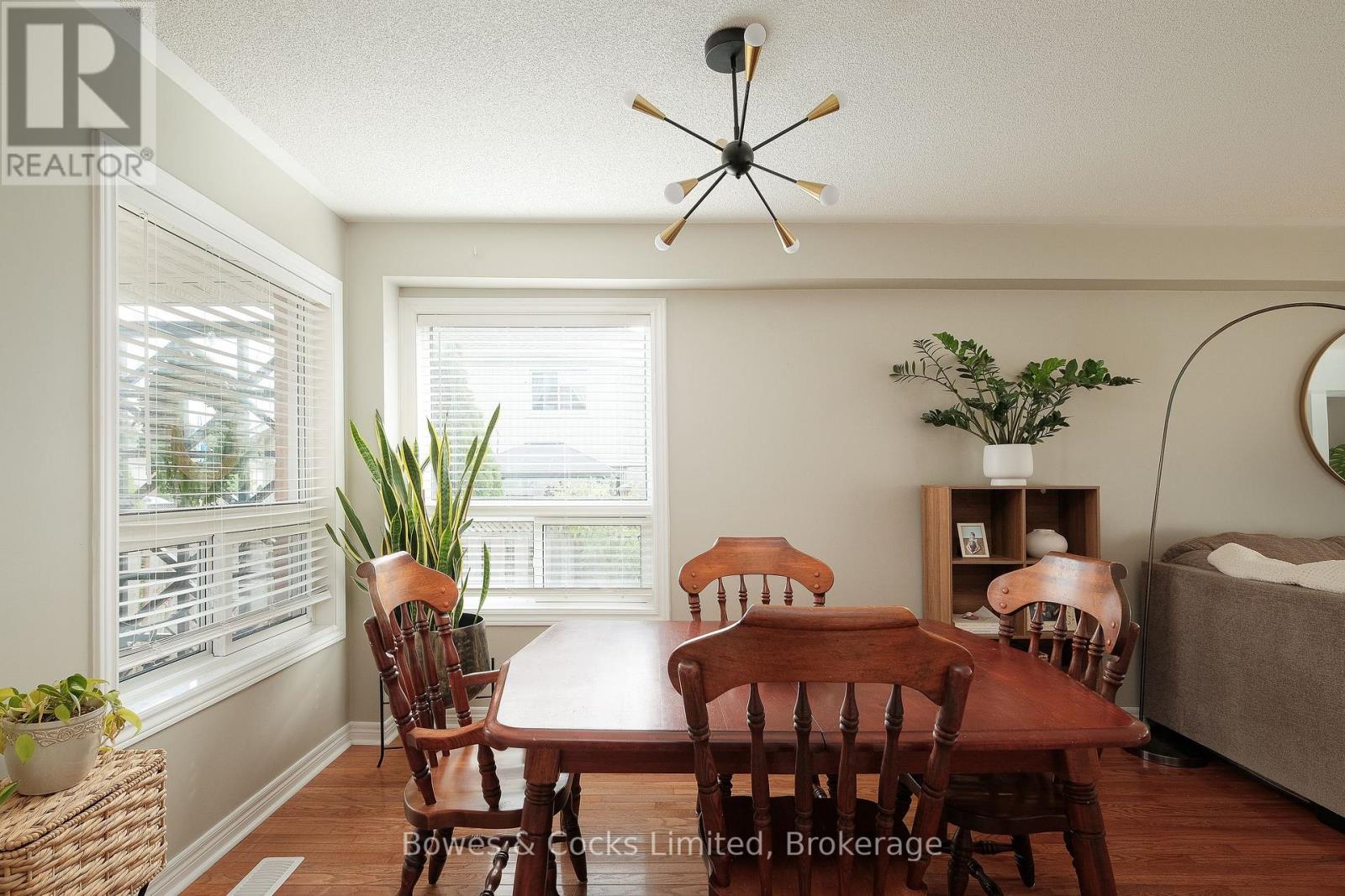 407 Spillsbury Drive, Peterborough (Monaghan Ward 2), Ontario  K9K 2N6 - Photo 6 - X13721202
