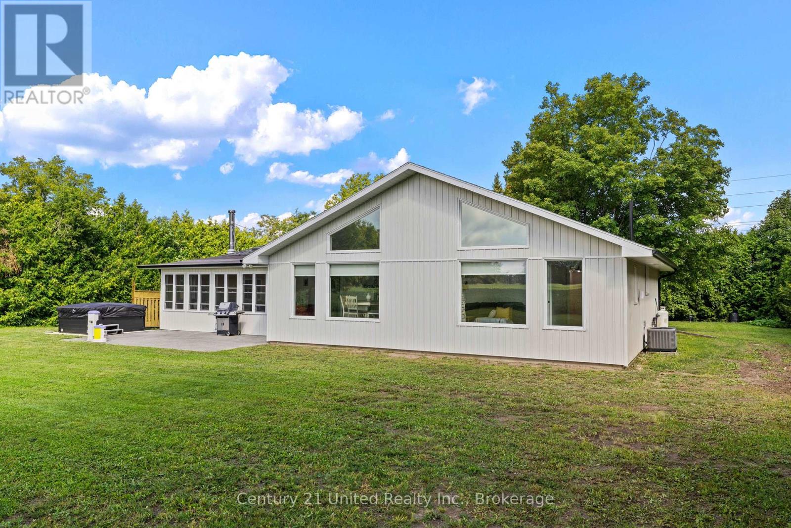 1067 Stewart Line, Cavan Monaghan (Cavan-Monaghan), Ontario  L0A 1C0 - Photo 8 - X13721236
