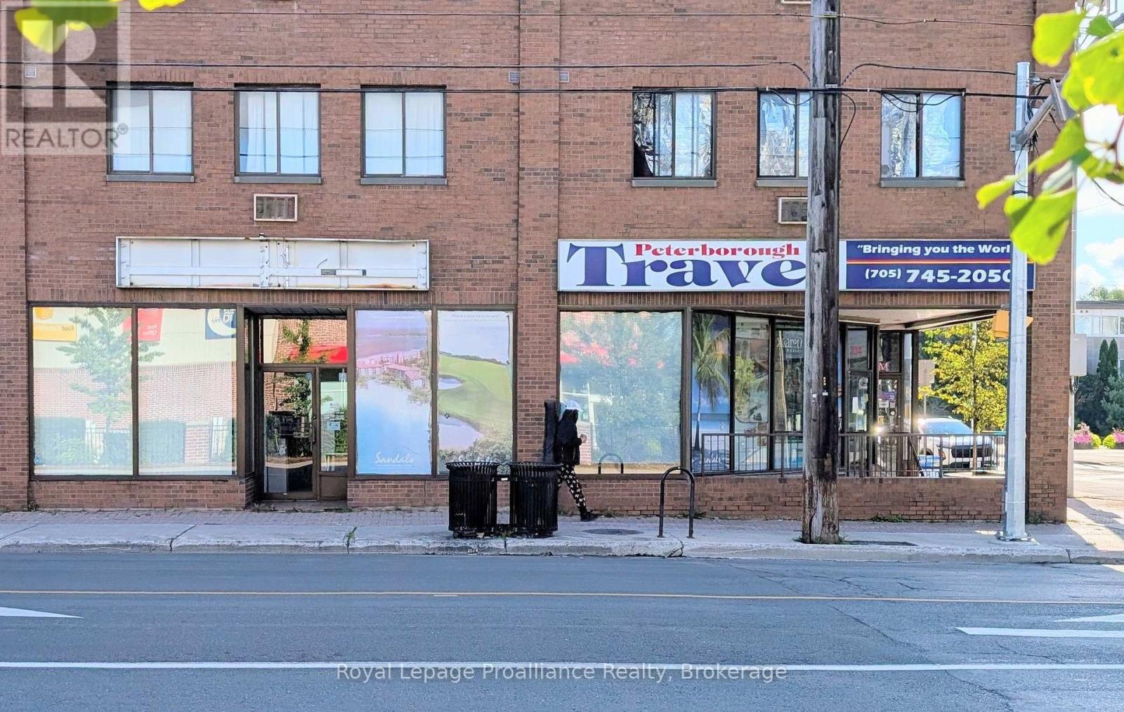 234 Charlotte Street, Peterborough (Town Ward 3), Ontario  K9J 2T8 - Photo 2 - X13722048