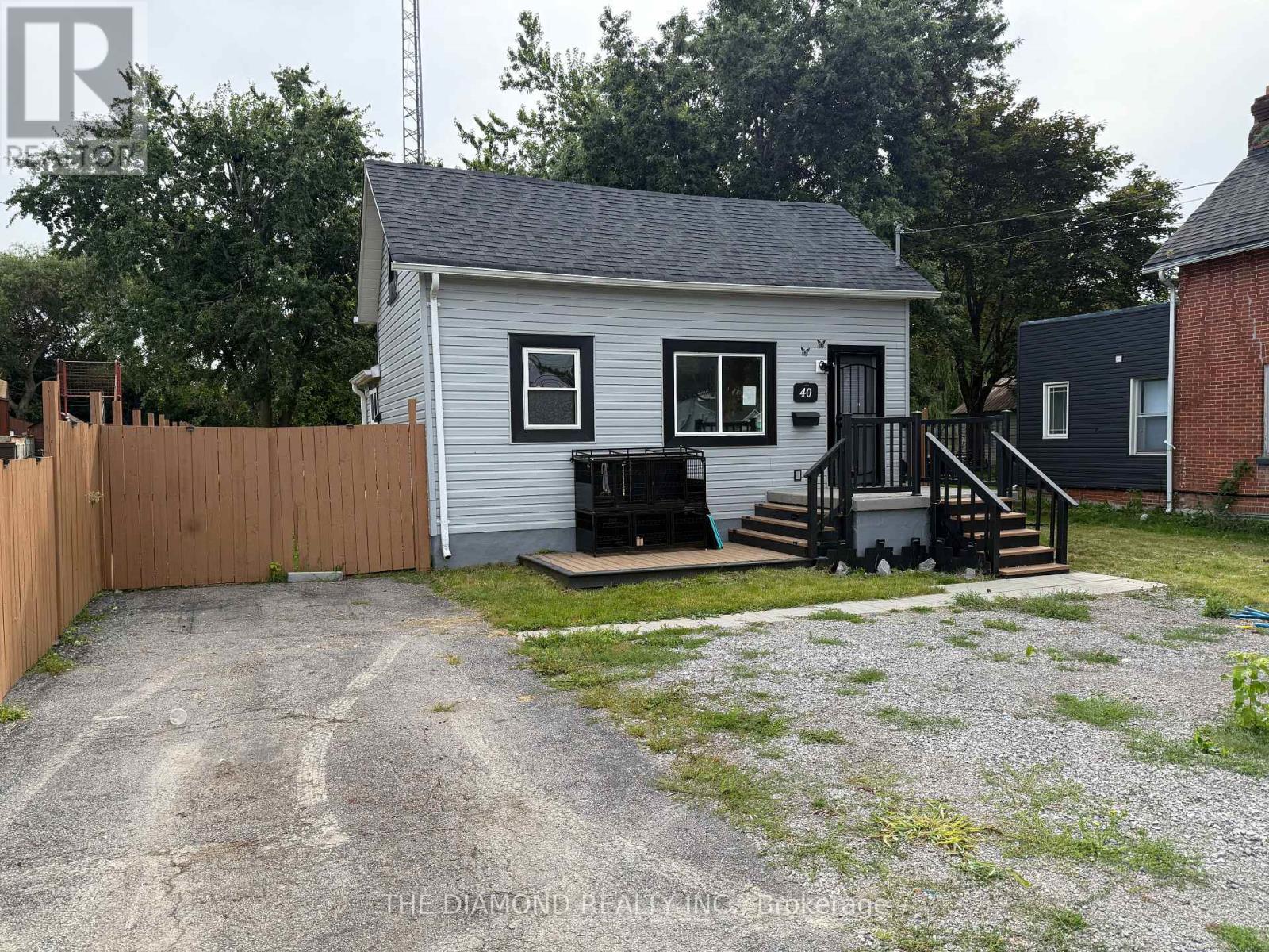 40 ST PATRICK STREET, kawartha lakes (lindsay), Ontario
