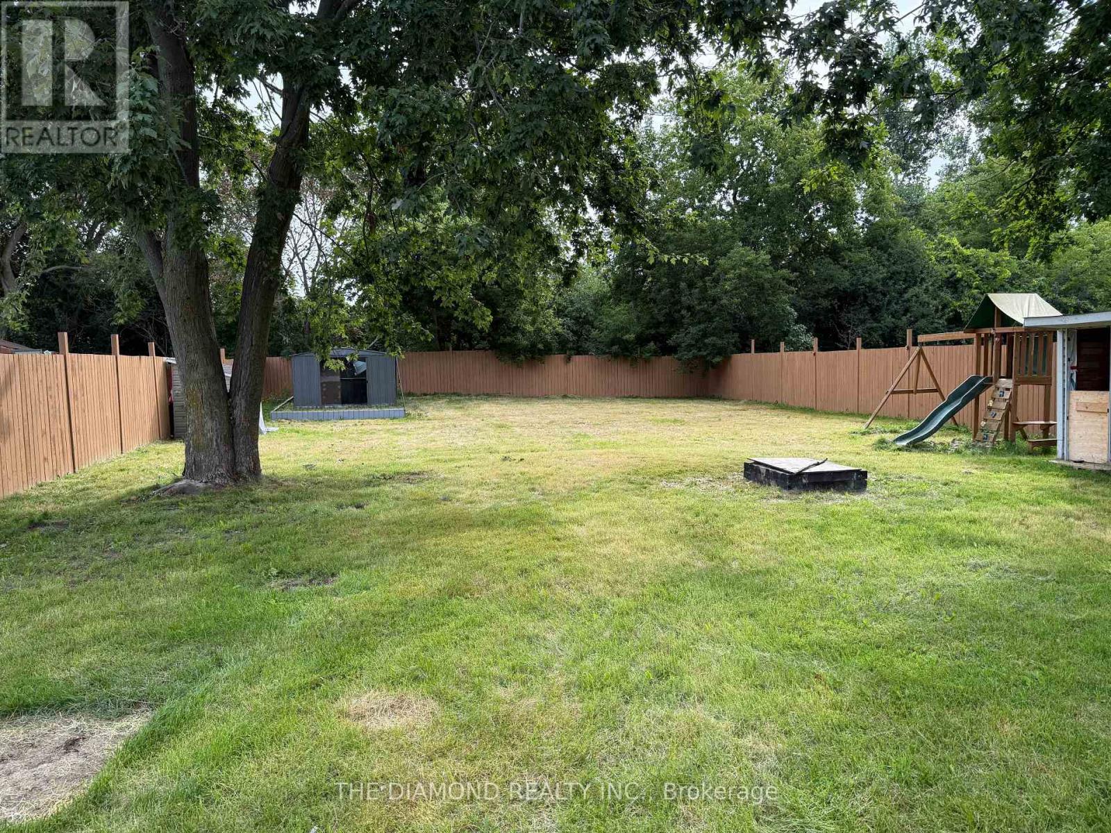 40 St Patrick Street, Kawartha Lakes (Lindsay), Ontario  K9V 1R2 - Photo 4 - X13722660