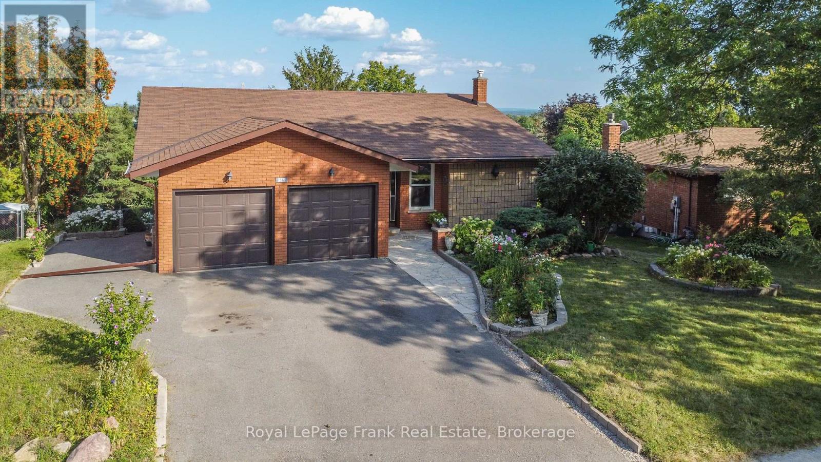 1561 Cherryhill Road, Peterborough (Monaghan Ward 2), Ontario  K9K 1A7 - Photo 2 - X13723142