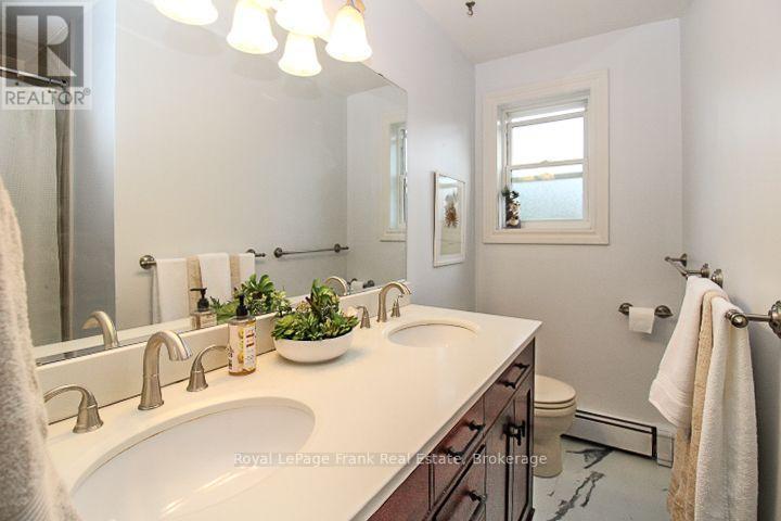 1561 Cherryhill Road, Peterborough (Monaghan Ward 2), Ontario  K9K 1A7 - Photo 24 - X13723142