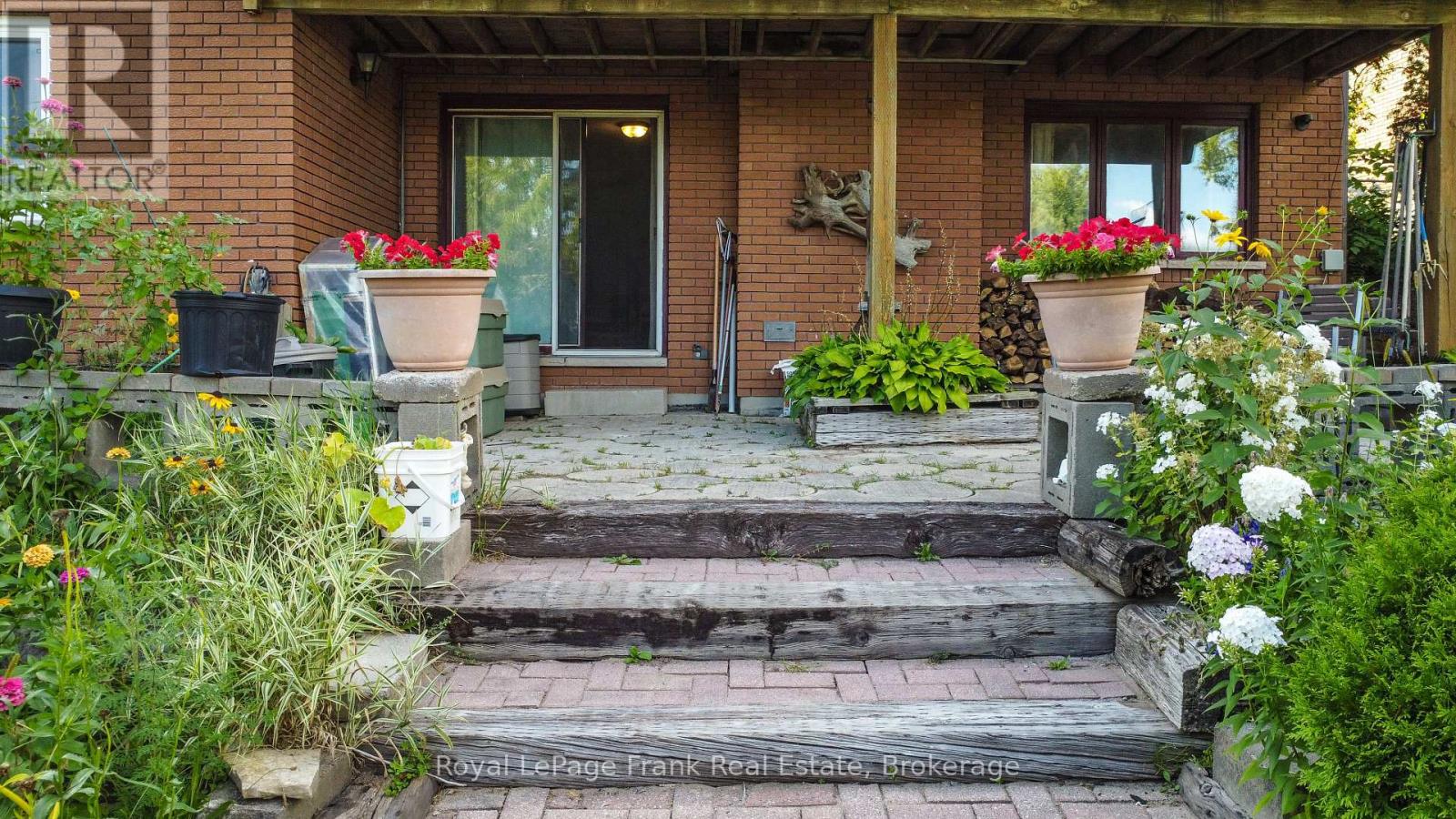 1561 Cherryhill Road, Peterborough (Monaghan Ward 2), Ontario  K9K 1A7 - Photo 5 - X13723142