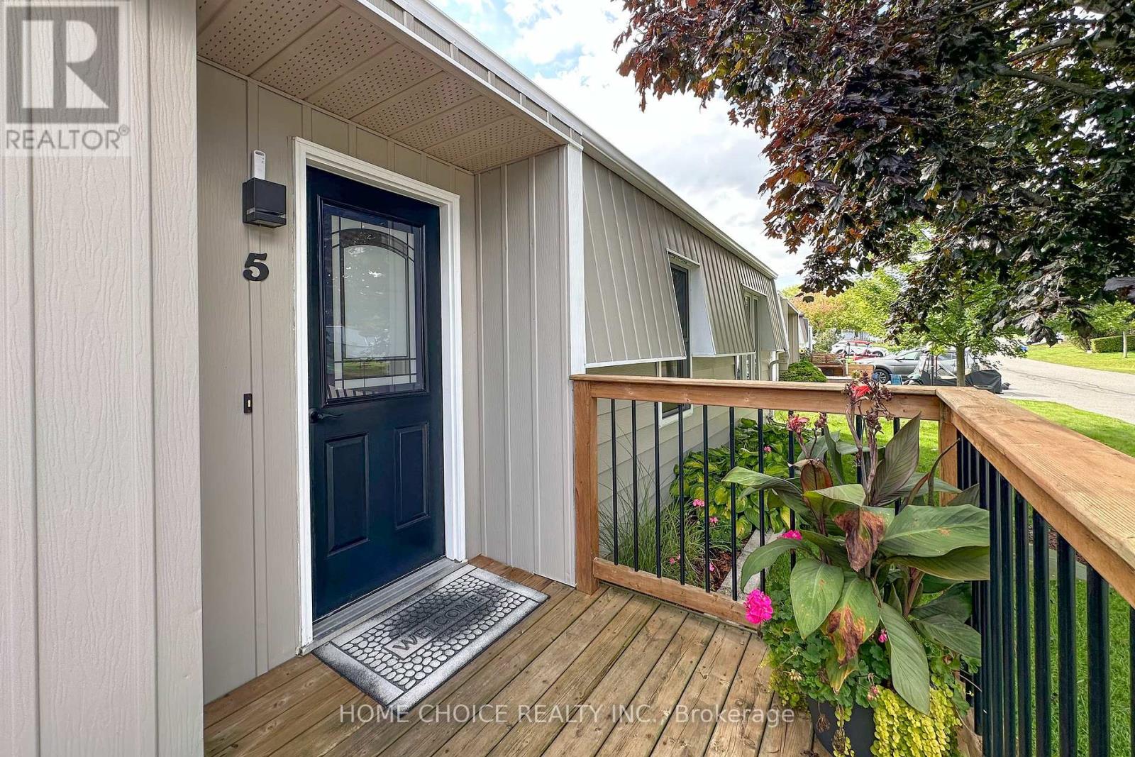 5 Driftwood Lane, Clarington (Newcastle), Ontario  L1B 1A5 - Photo 2 - E13723282