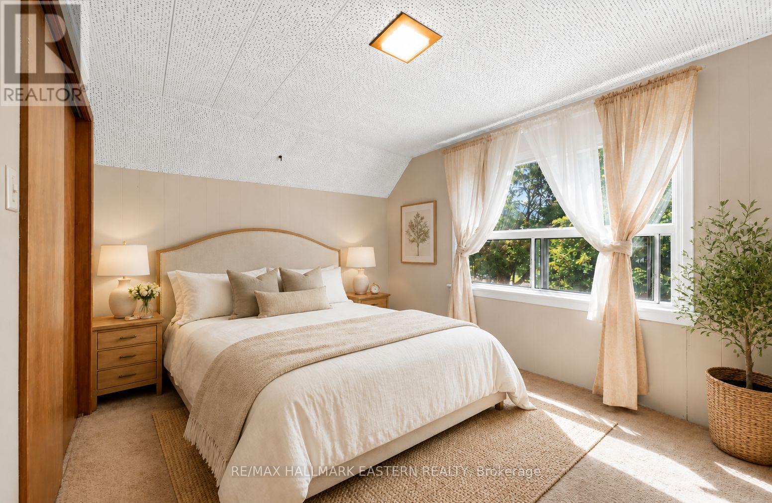 1932 Sherbrooke Street W, Peterborough (Monaghan Ward 2), Ontario  K9J 6X4 - Photo 10 - X13723858