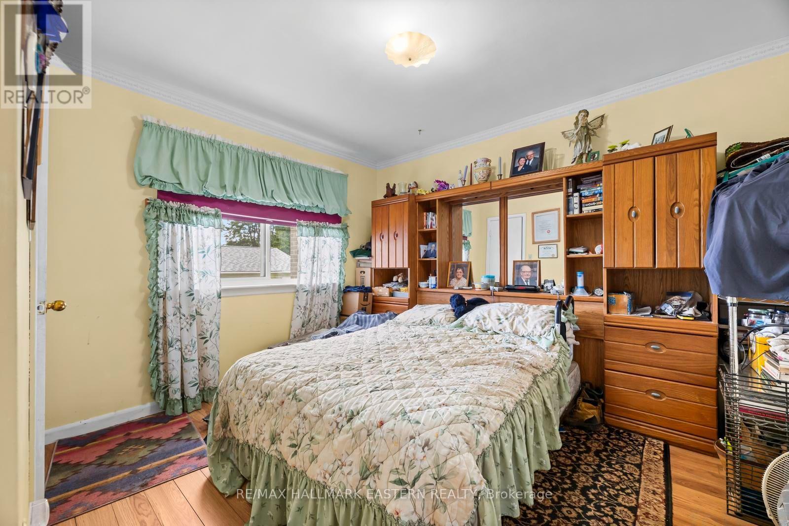 1932 Sherbrooke Street W, Peterborough (Monaghan Ward 2), Ontario  K9J 6X4 - Photo 13 - X13723858