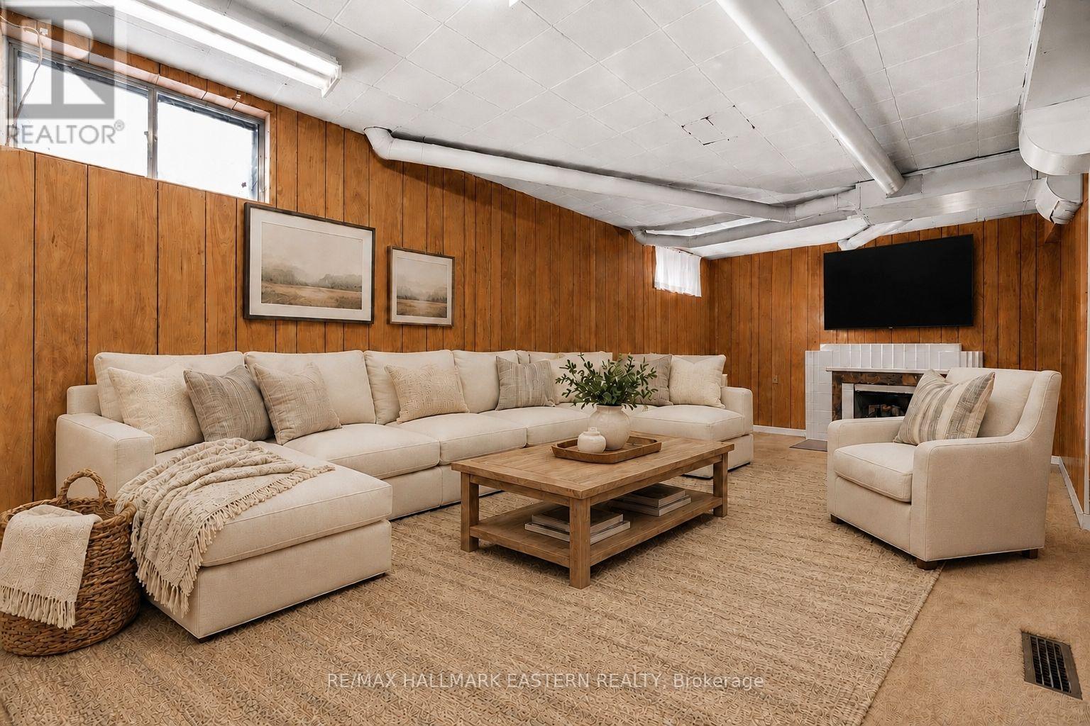 1932 Sherbrooke Street W, Peterborough (Monaghan Ward 2), Ontario  K9J 6X4 - Photo 16 - X13723858