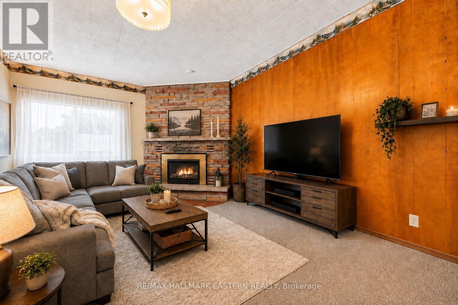 1932 Sherbrooke Street W, Peterborough (Monaghan Ward 2), Ontario  K9J 6X4 - Photo 17 - X13723858