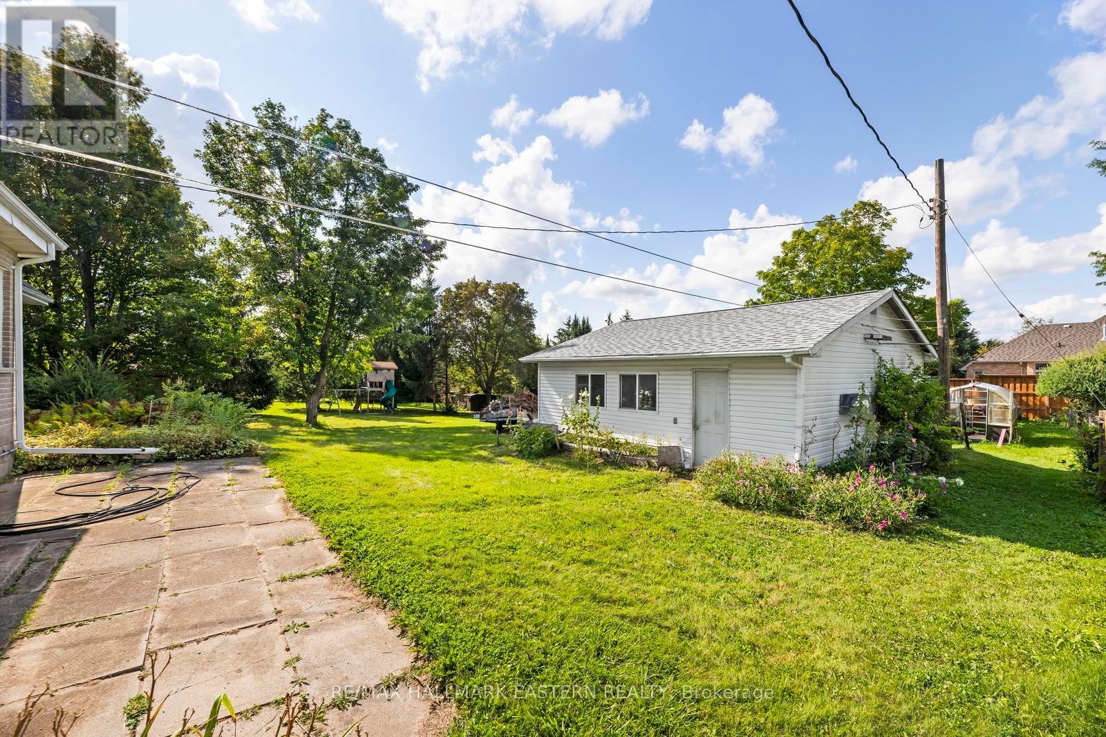 1932 Sherbrooke Street W, Peterborough (Monaghan Ward 2), Ontario  K9J 6X4 - Photo 21 - X13723858