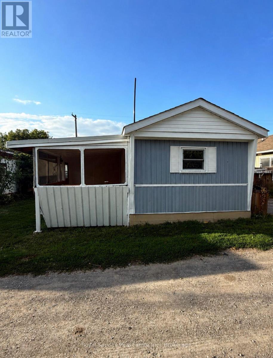 4 - 1037 ARTHUR STREET, clarington, Ontario