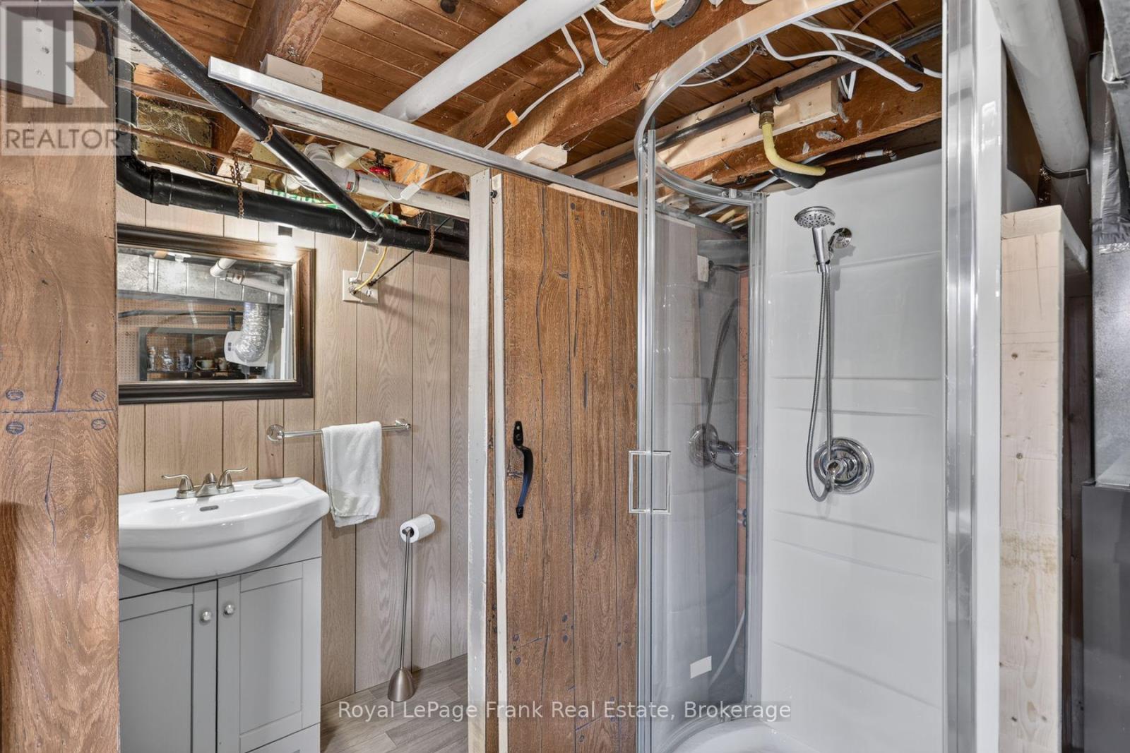 728 Hurley Street, Peterborough (Otonabee Ward 1), Ontario  K9J 3A9 - Photo 38 - X13724810
