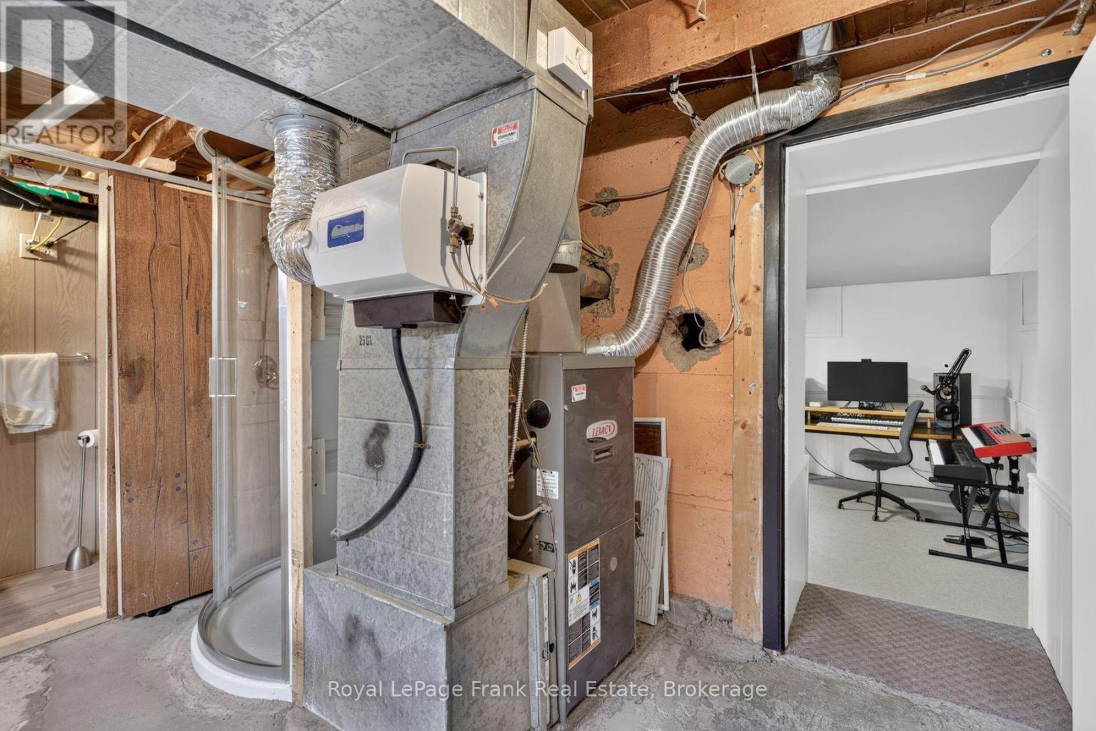 728 Hurley Street, Peterborough (Otonabee Ward 1), Ontario  K9J 3A9 - Photo 39 - X13724810