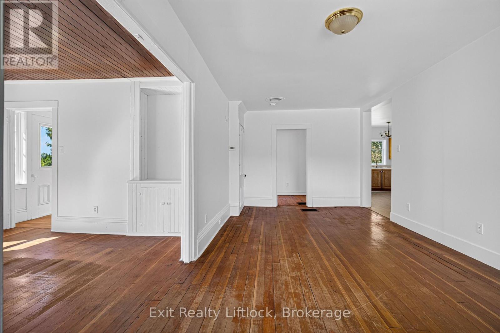 1952 County Rd 6 Road, Douro-Dummer, Ontario  K0L 2H0 - Photo 10 - X13726650