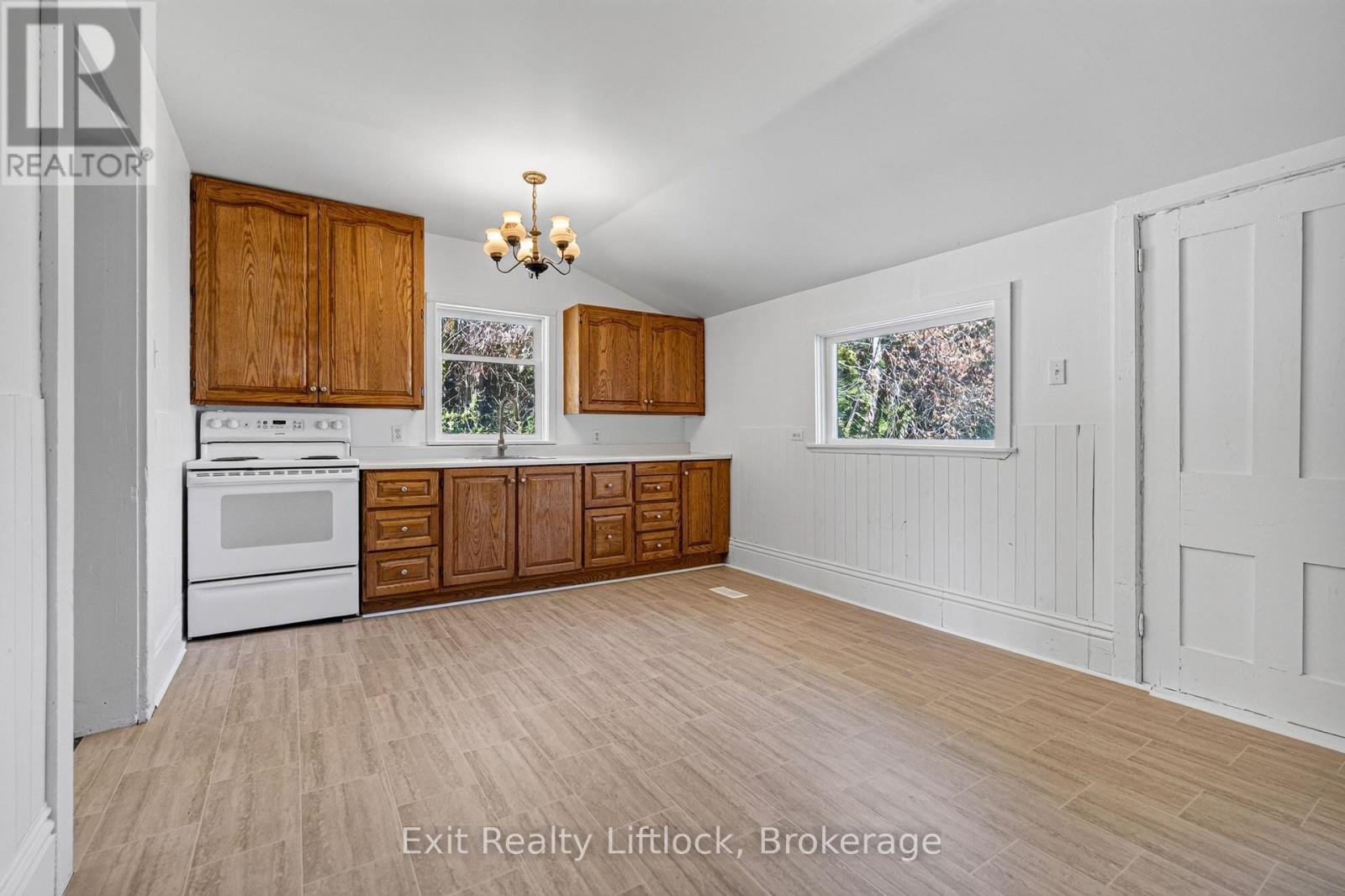 1952 County Rd 6 Road, Douro-Dummer, Ontario  K0L 2H0 - Photo 18 - X13726650