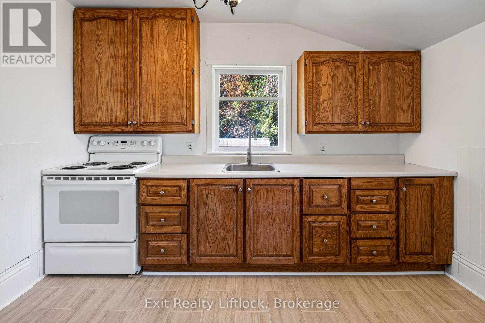 1952 County Rd 6 Road, Douro-Dummer, Ontario  K0L 2H0 - Photo 19 - X13726650
