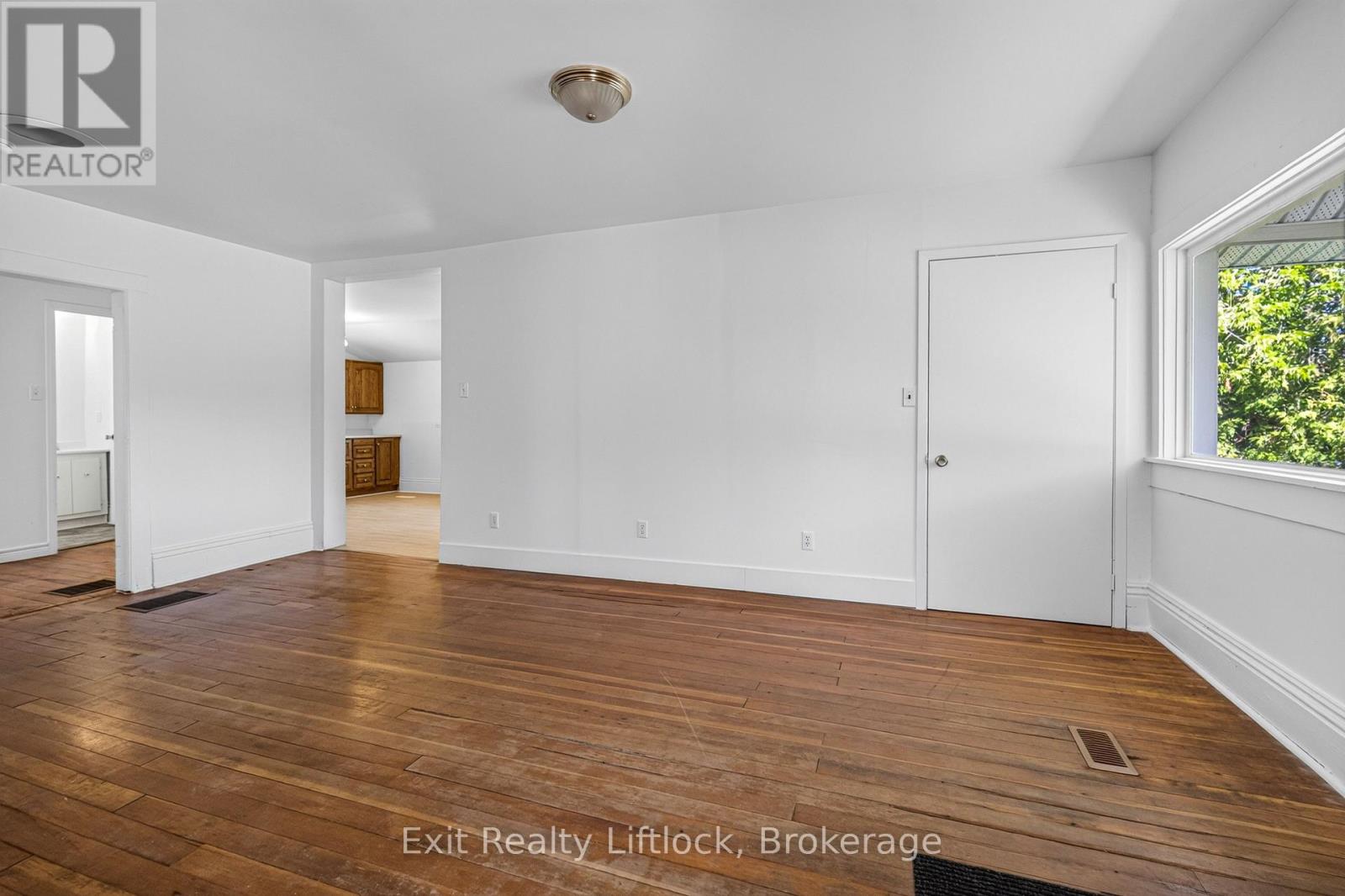 1952 County Rd 6 Road, Douro-Dummer, Ontario  K0L 2H0 - Photo 7 - X13726650
