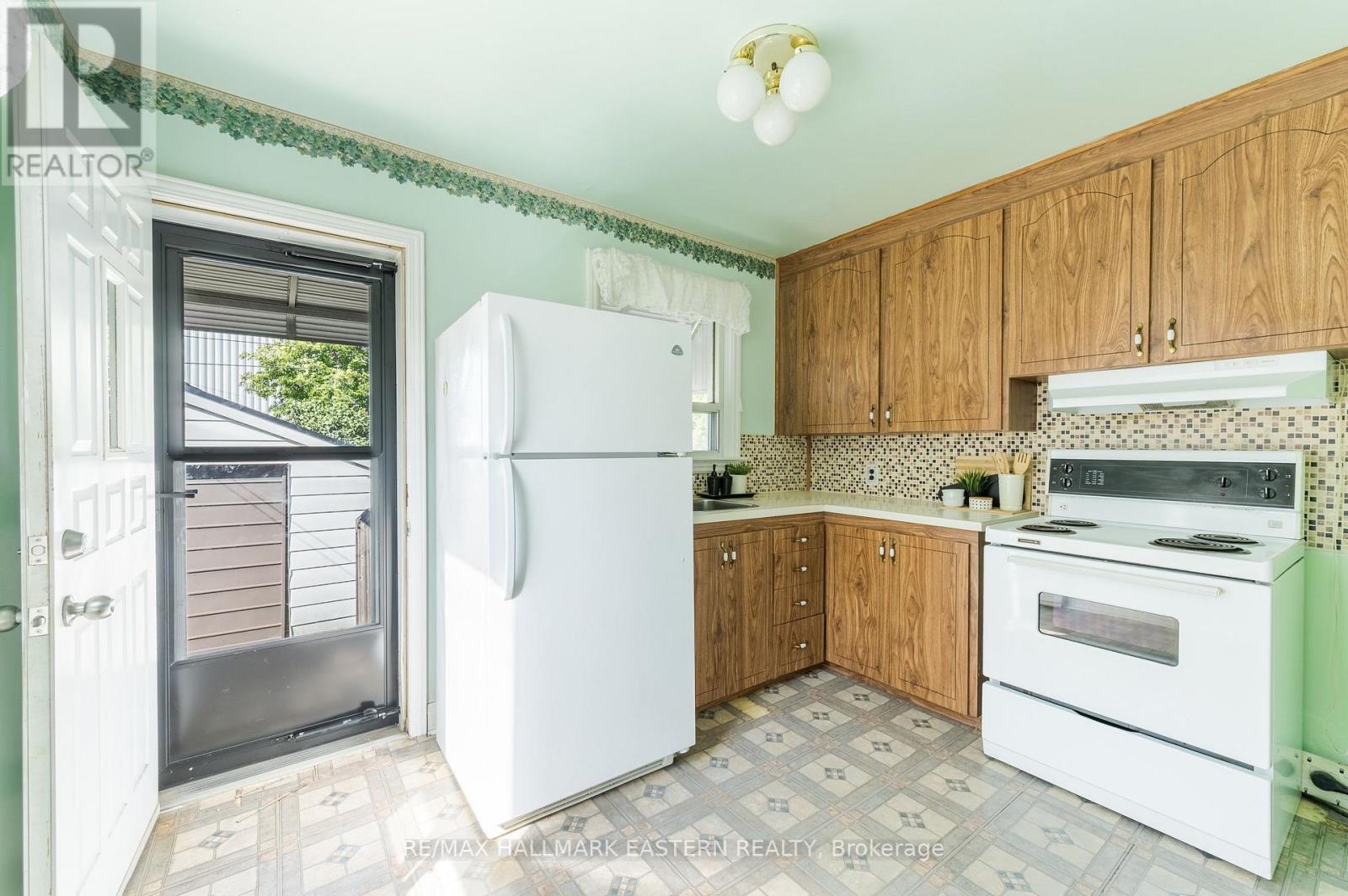 51 Ephgrave Boulevard, Peterborough (Otonabee Ward 1), Ontario  K9J 4G1 - Photo 10 - X13727170