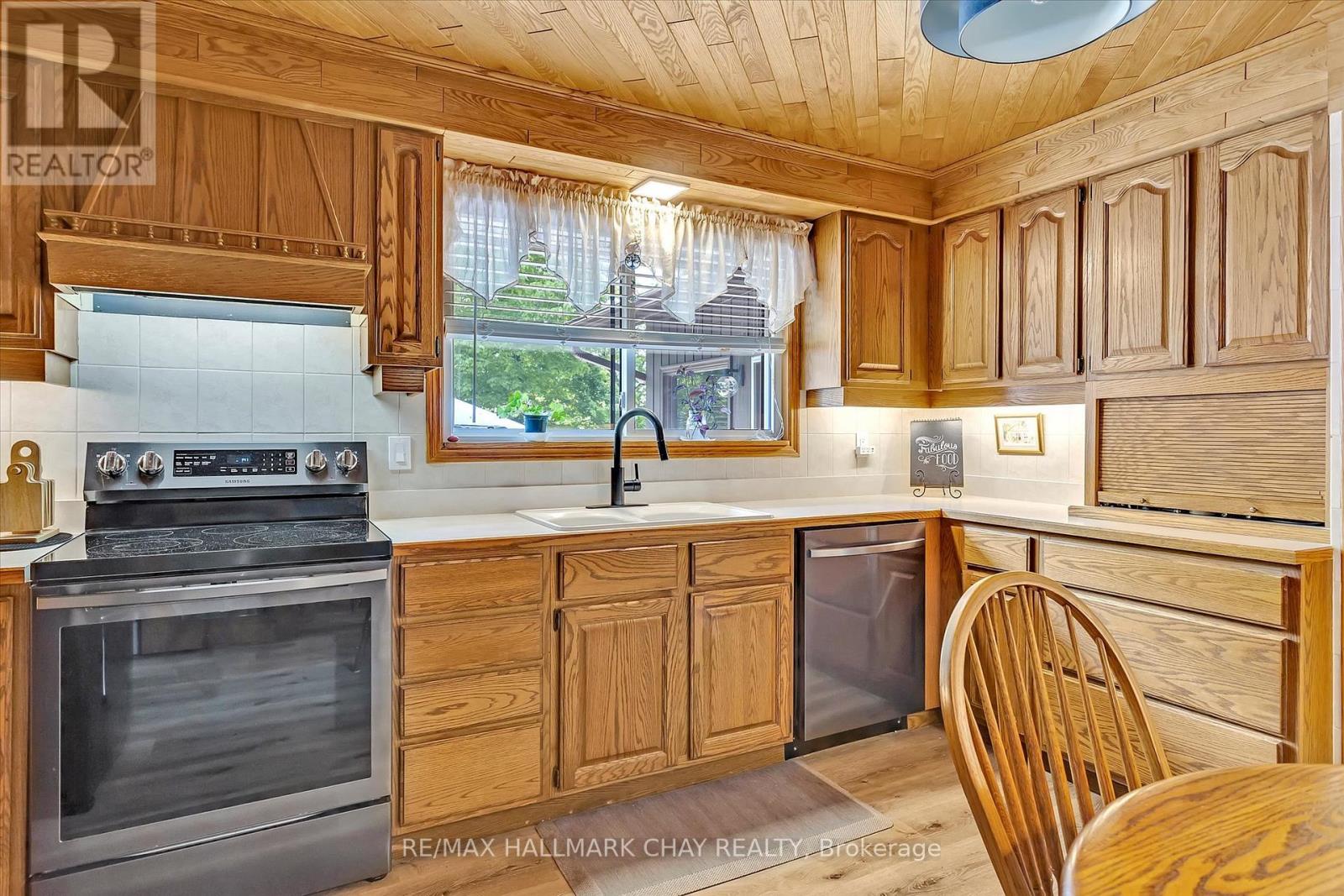 1009 Fairbairn Street, Peterborough (Monaghan Ward 2), Ontario  K9K 1C1 - Photo 12 - X13728262