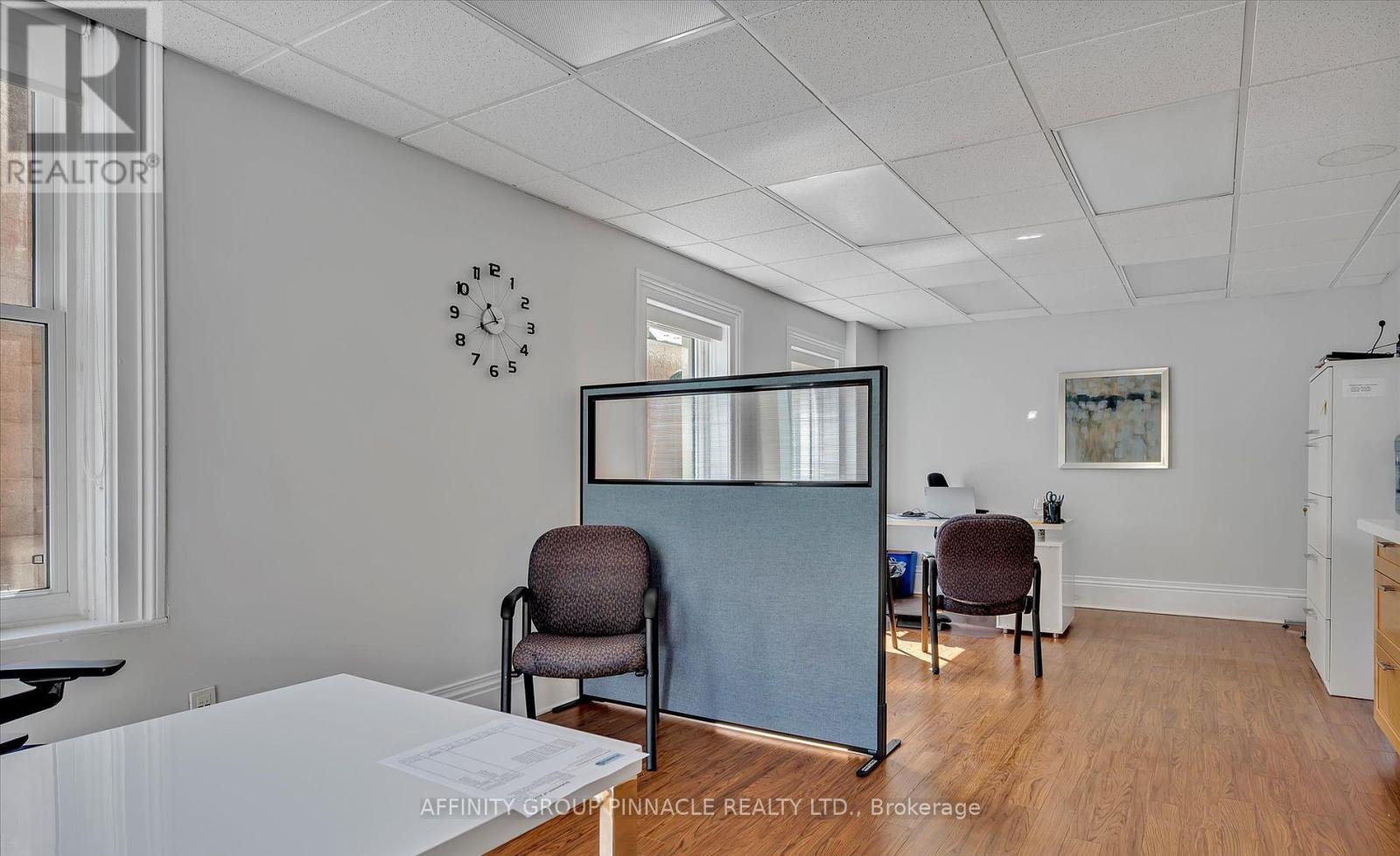 1 - 273 Charlotte Street, Peterborough (Town Ward 3), Ontario  K9J 2V3 - Photo 8 - X13728784