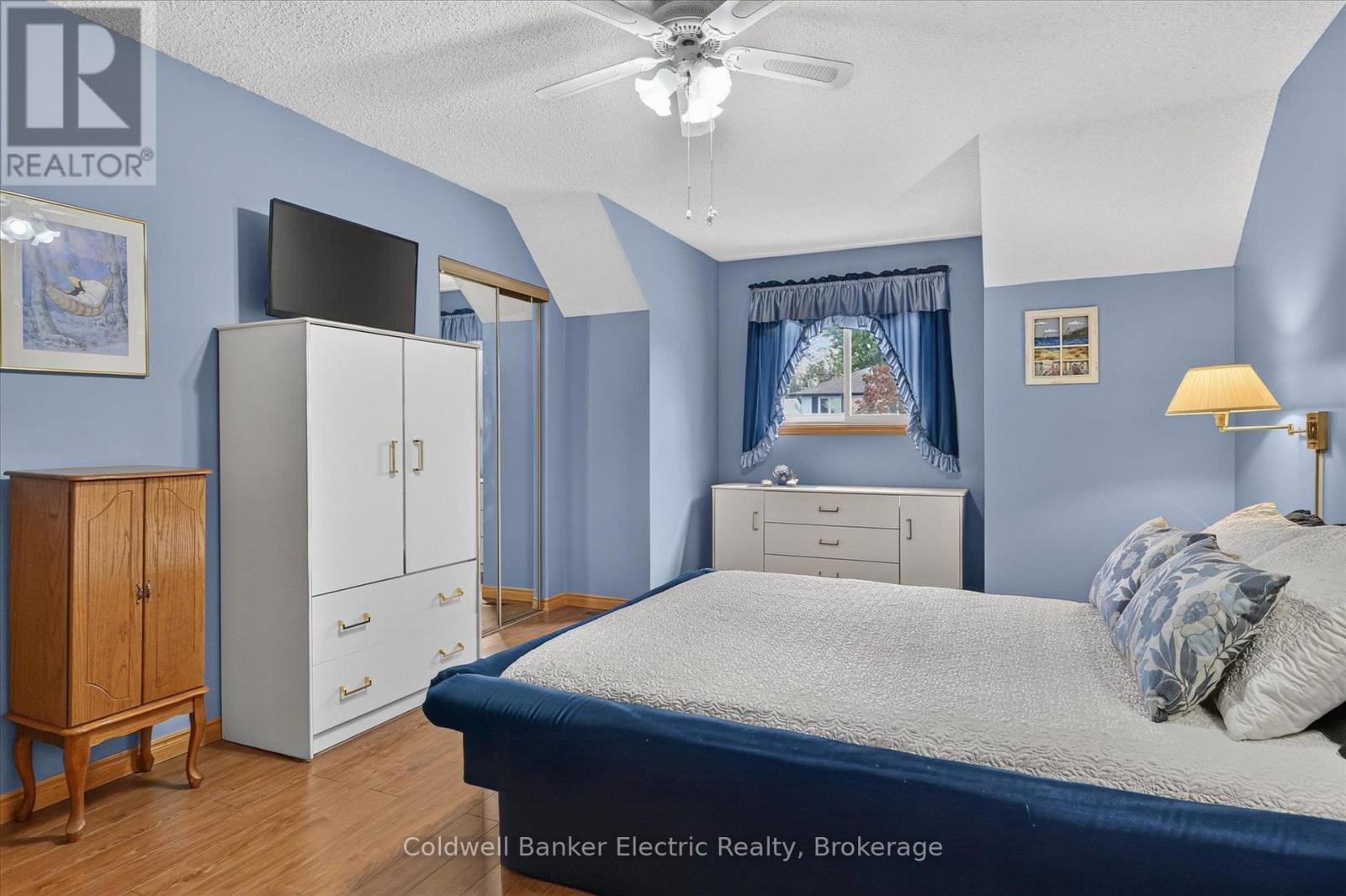 948 Smithside Court, Peterborough (Monaghan Ward 2), Ontario  K9J 8E2 - Photo 18 - X13729070