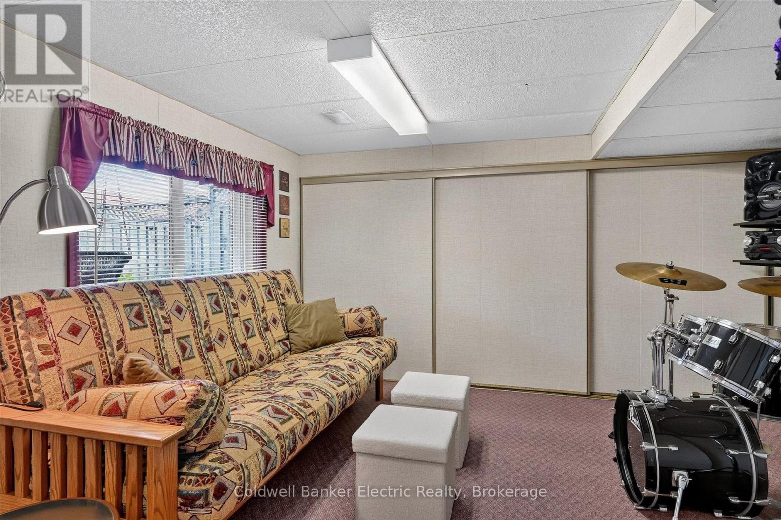 948 Smithside Court, Peterborough (Monaghan Ward 2), Ontario  K9J 8E2 - Photo 32 - X13729070