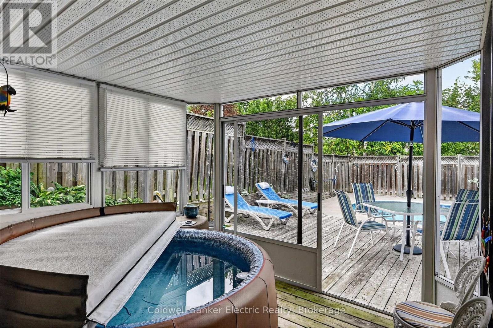 948 Smithside Court, Peterborough (Monaghan Ward 2), Ontario  K9J 8E2 - Photo 34 - X13729070