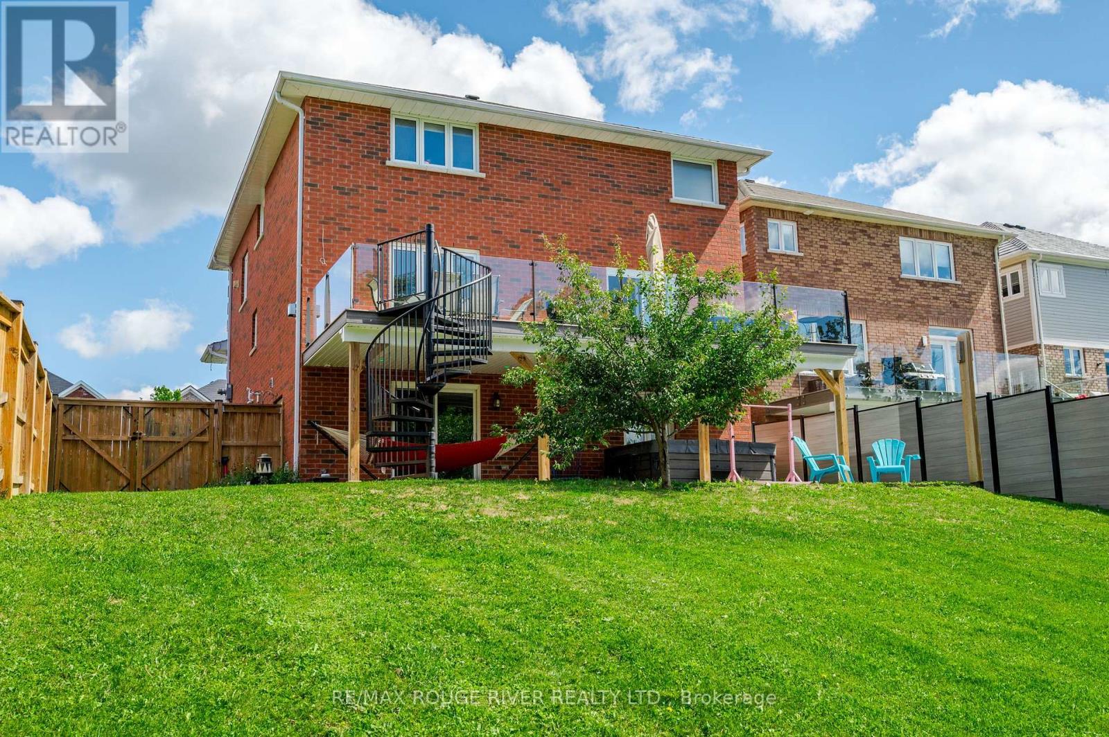969 Avery Avenue, Peterborough (Monaghan Ward 2), Ontario  K9J 0G9 - Photo 37 - X13729186