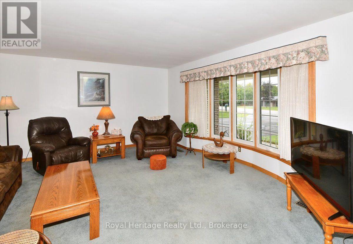 476 Emily Park Road, Kawartha Lakes (Emily), Ontario  K0L 2W0 - Photo 12 - X13730112