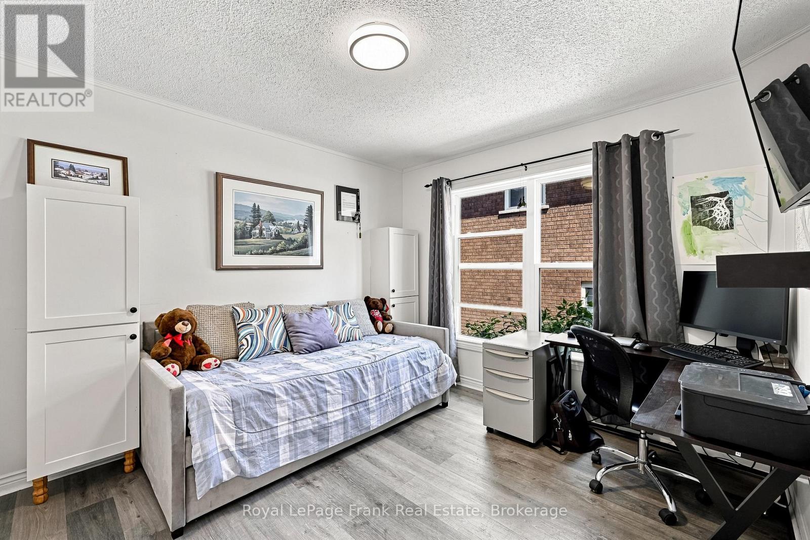 1846 Stratton Avenue, Peterborough (Otonabee Ward 1), Ontario  K9K 2E6 - Photo 20 - X13730396