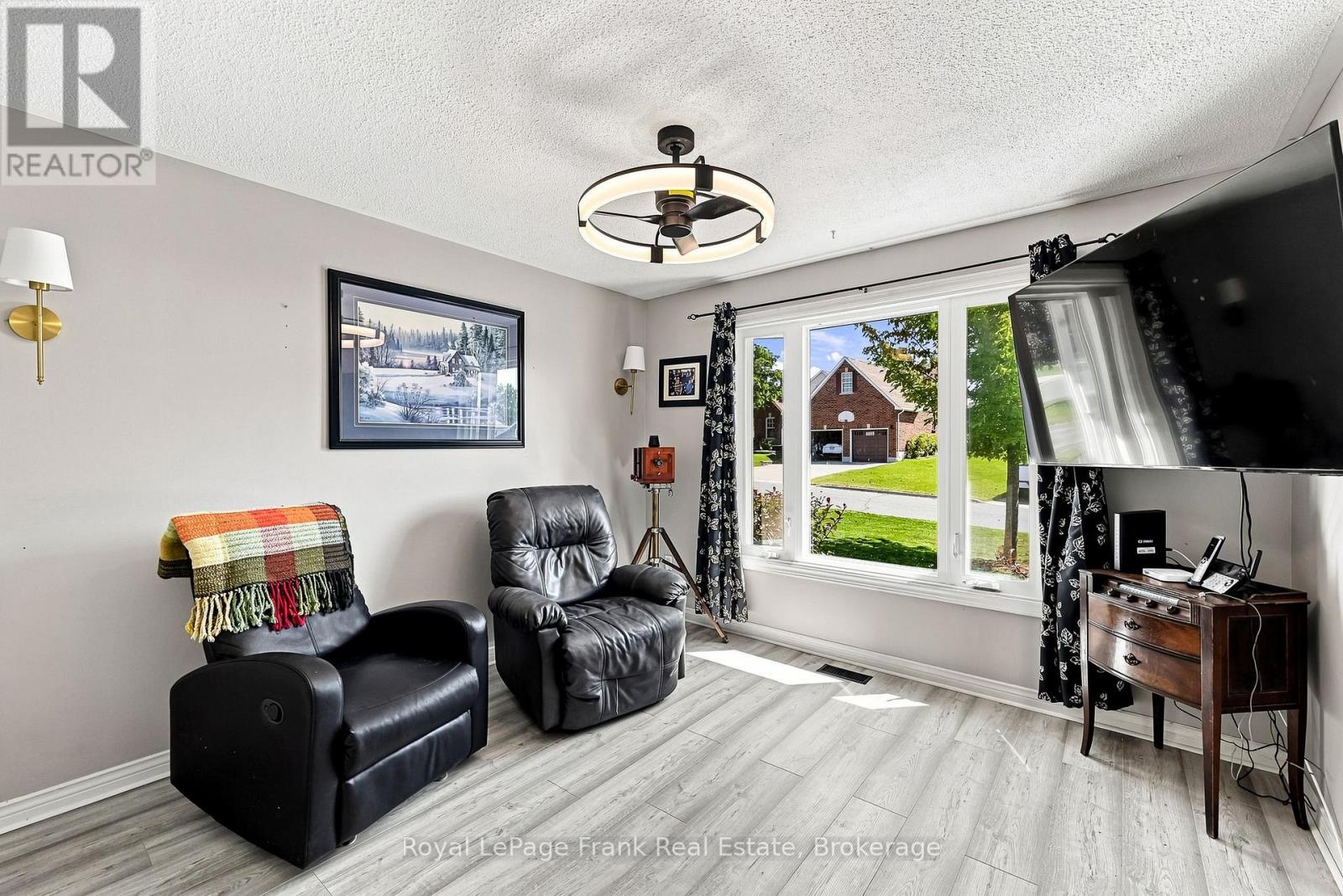 1846 Stratton Avenue, Peterborough (Otonabee Ward 1), Ontario  K9K 2E6 - Photo 21 - X13730396