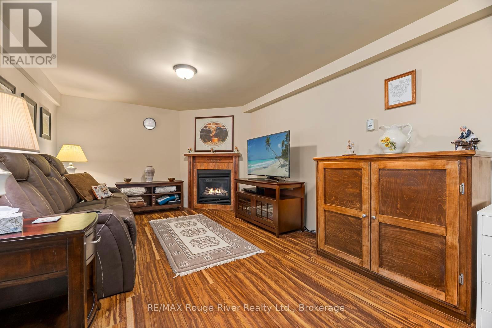 6 Hamilton Drive, Kawartha Lakes (Manvers), Ontario  L0A 1A0 - Photo 28 - X13730454