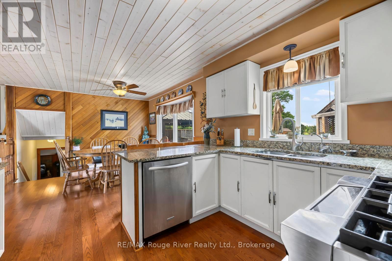 6 Hamilton Drive, Kawartha Lakes (Manvers), Ontario  L0A 1A0 - Photo 8 - X13730454
