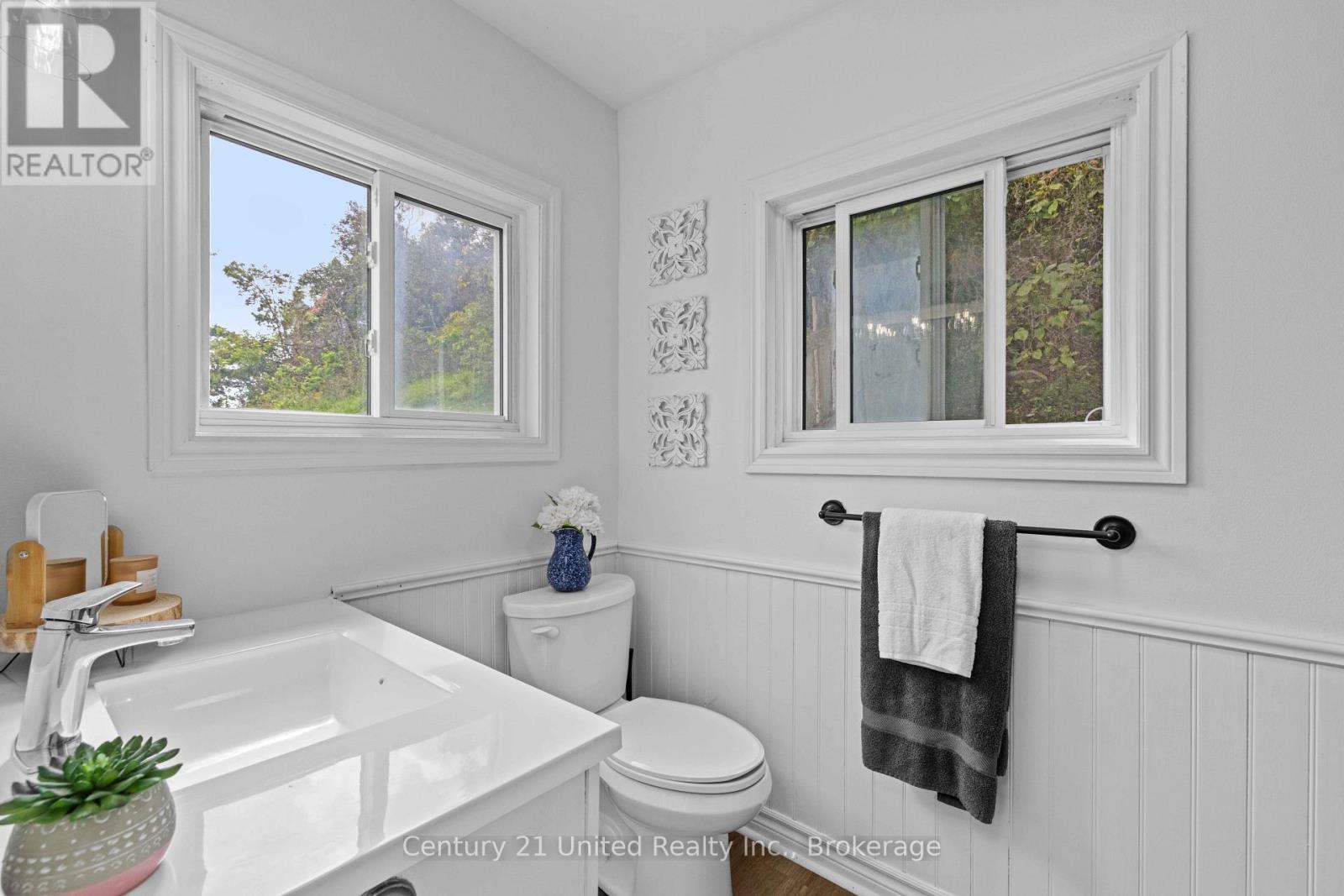 882 Peterborough Street, Douro-Dummer, Ontario  K0L 3A0 - Photo 18 - X13730580