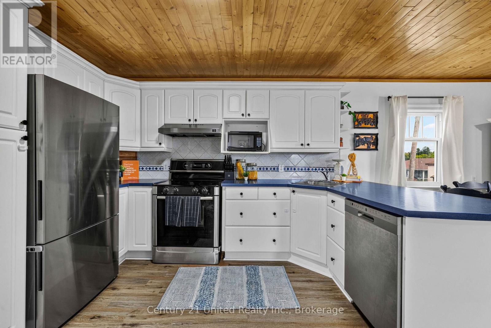 882 Peterborough Street, Douro-Dummer, Ontario  K0L 3A0 - Photo 6 - X13730580