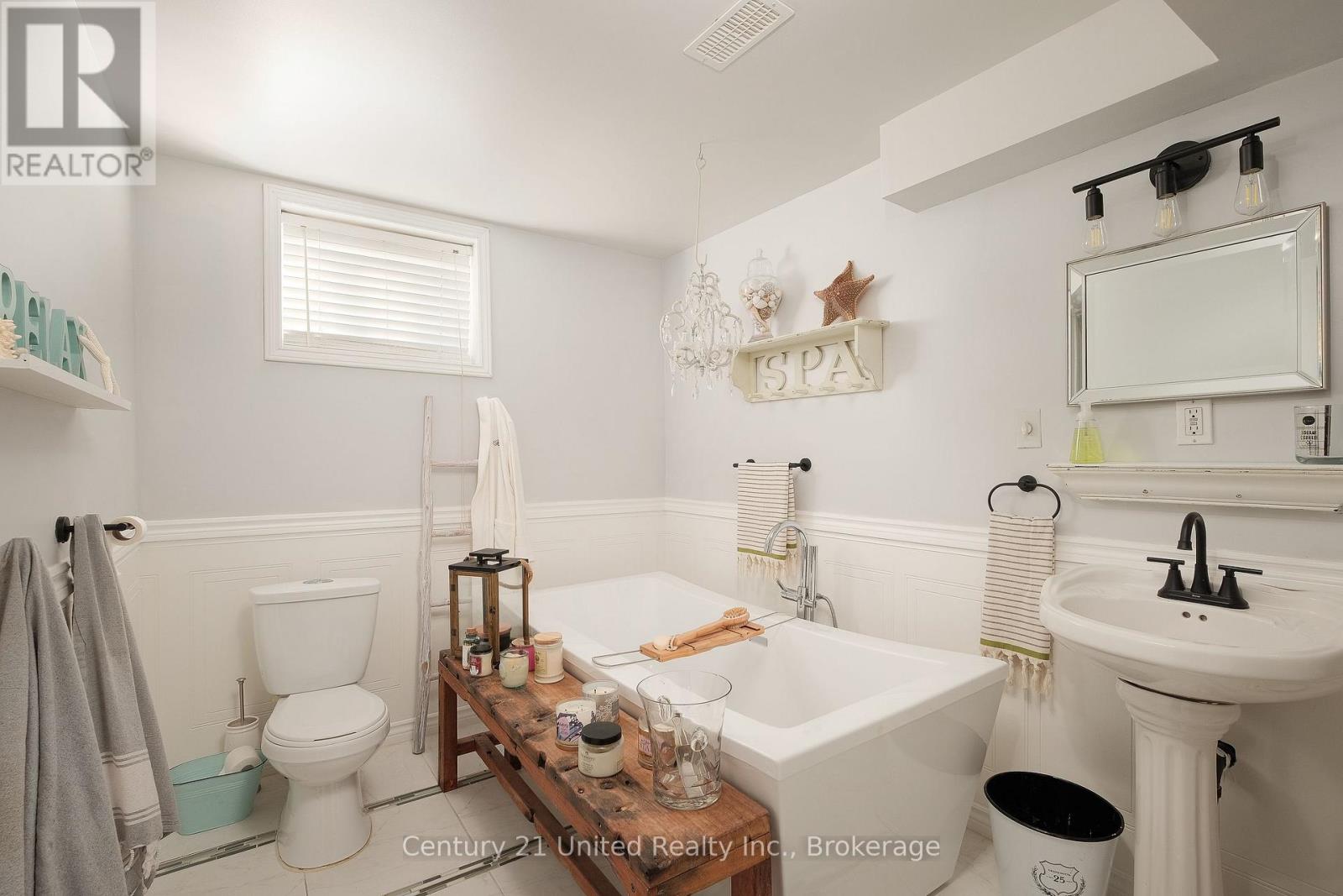 2229 Lorraine Drive, Peterborough (Northcrest Ward 5), Ontario  K9L 1Y6 - Photo 21 - X13731020