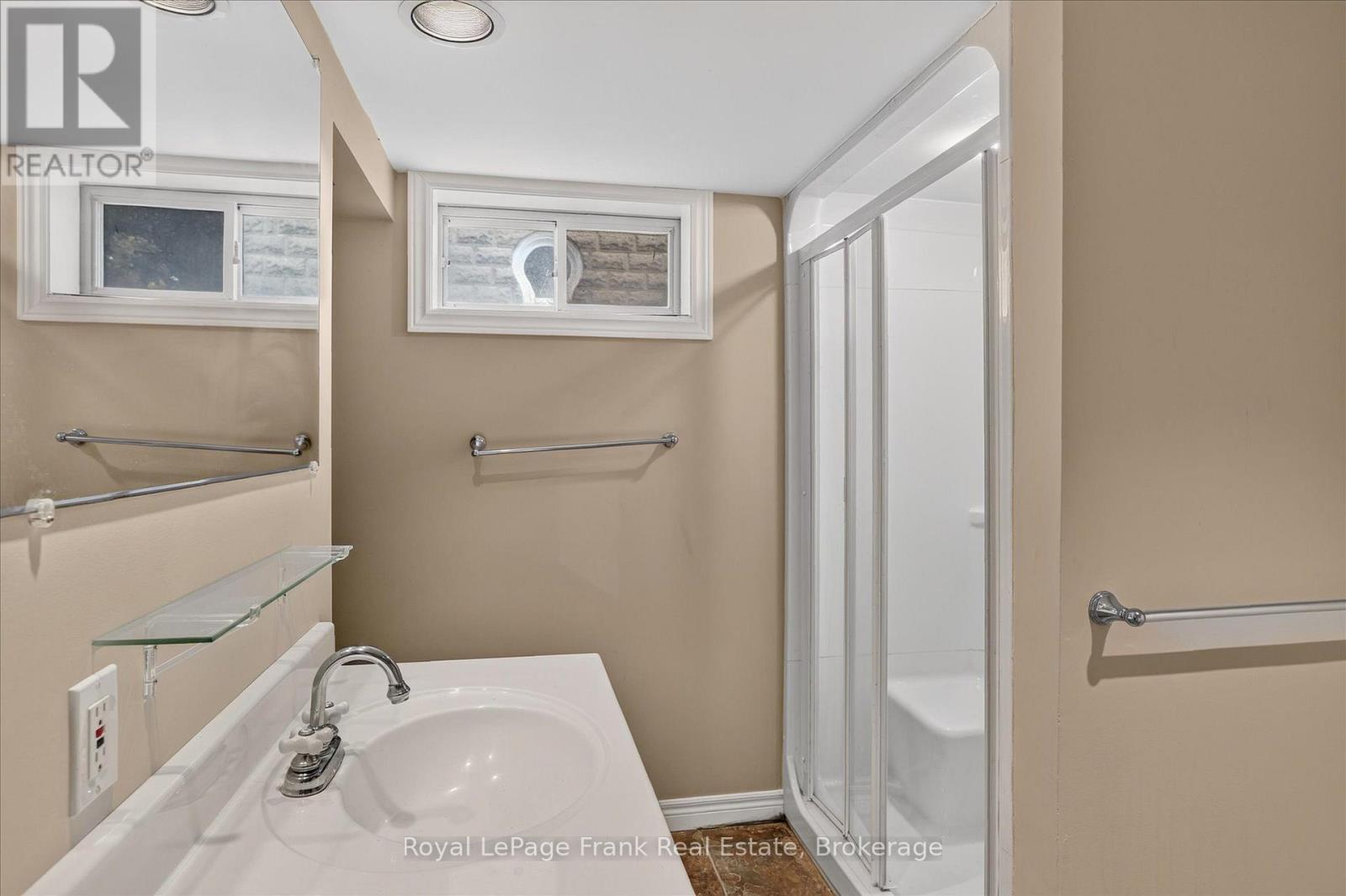 174 Sophia Street, Peterborough (Ashburnham Ward 4), Ontario  K9H 1E5 - Photo 28 - X13731820