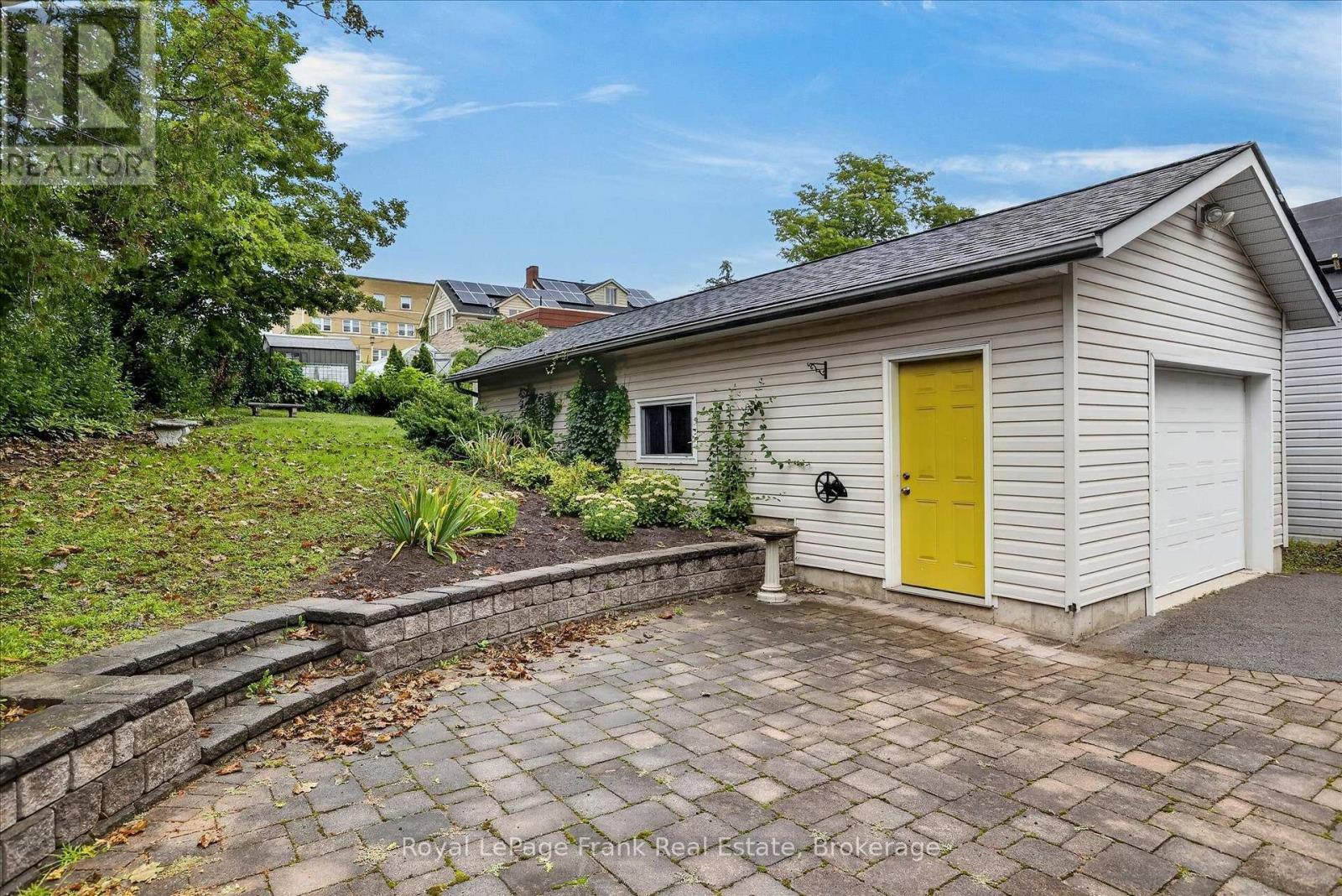 174 Sophia Street, Peterborough (Ashburnham Ward 4), Ontario  K9H 1E5 - Photo 33 - X13731820