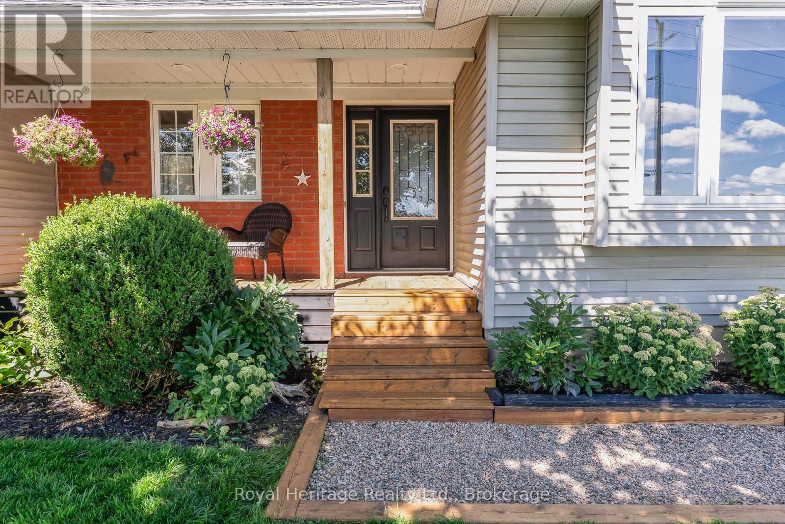 87 Weldon Road, Kawartha Lakes (Lindsay), Ontario  K9V 4R6 - Photo 2 - X13731952