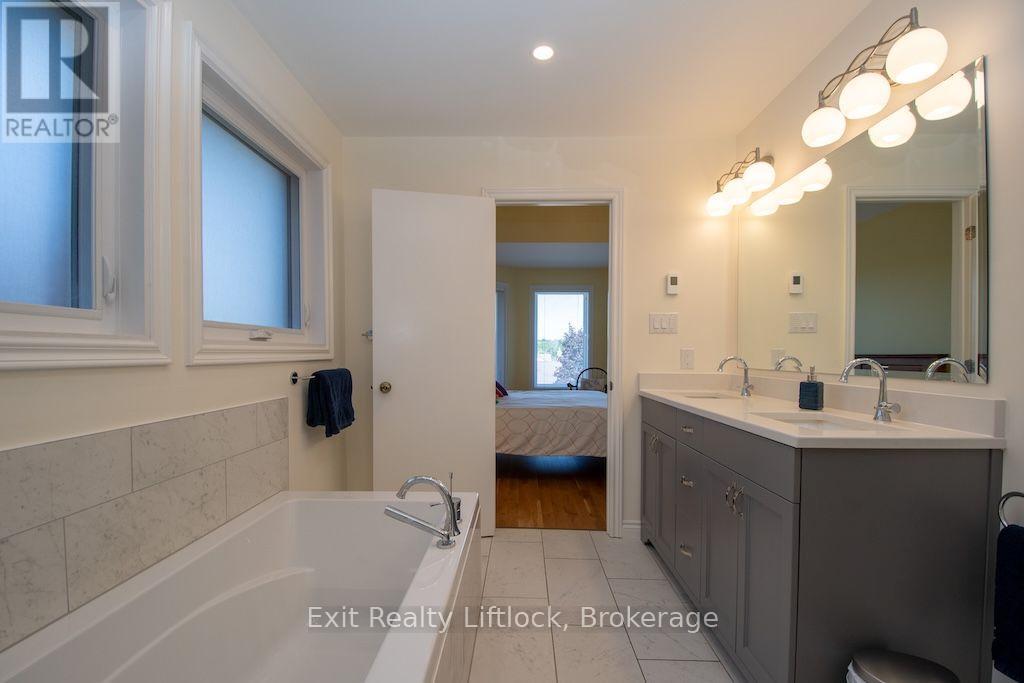 3133 Frances Stewart Road, Peterborough (Ashburnham Ward 4), Ontario  K9H 7L4 - Photo 19 - X13732338